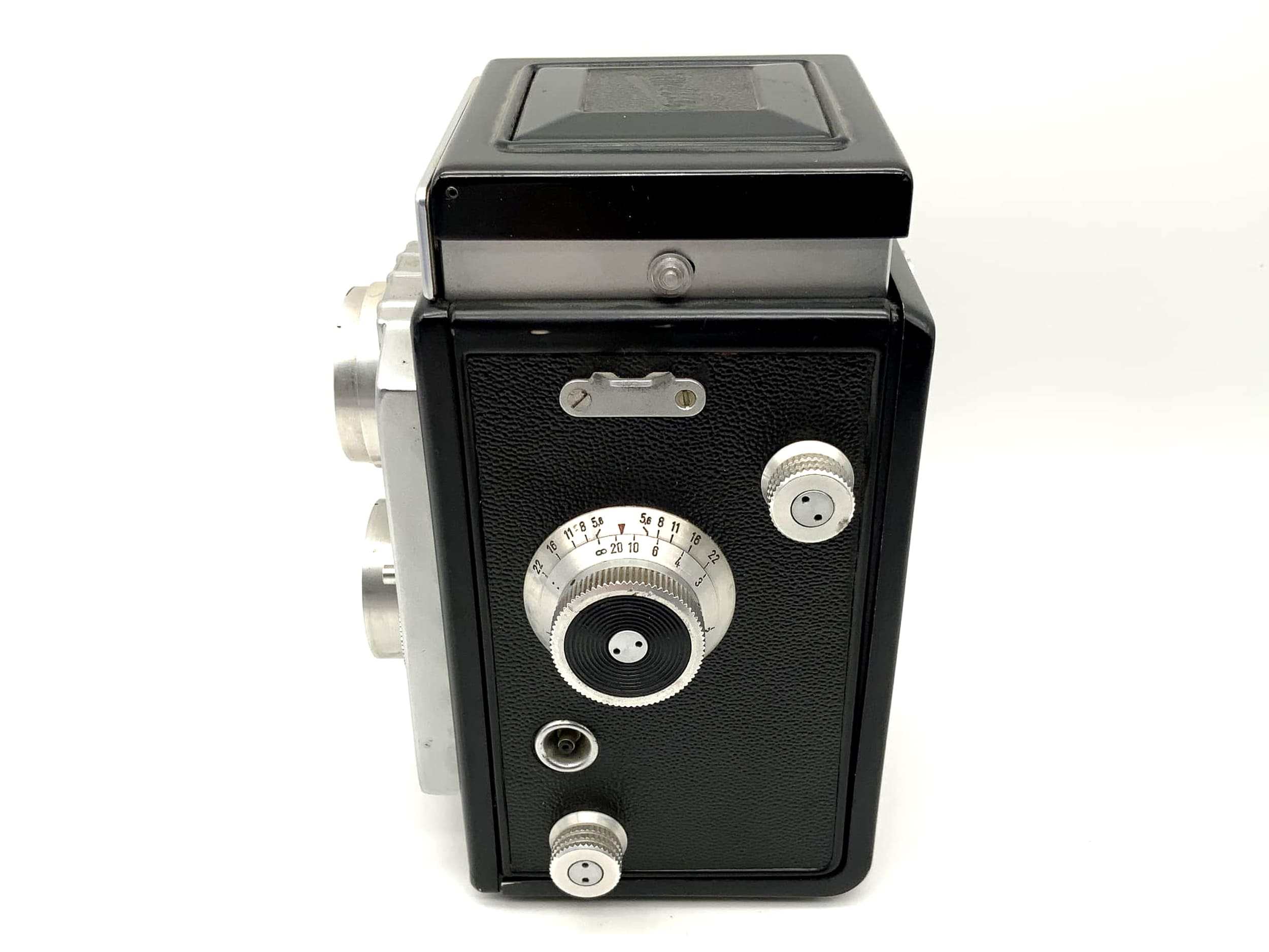 Welta Weltaflex TLR with E.Ludwig Meritar 1:3.5 f=75mm red V Vebur