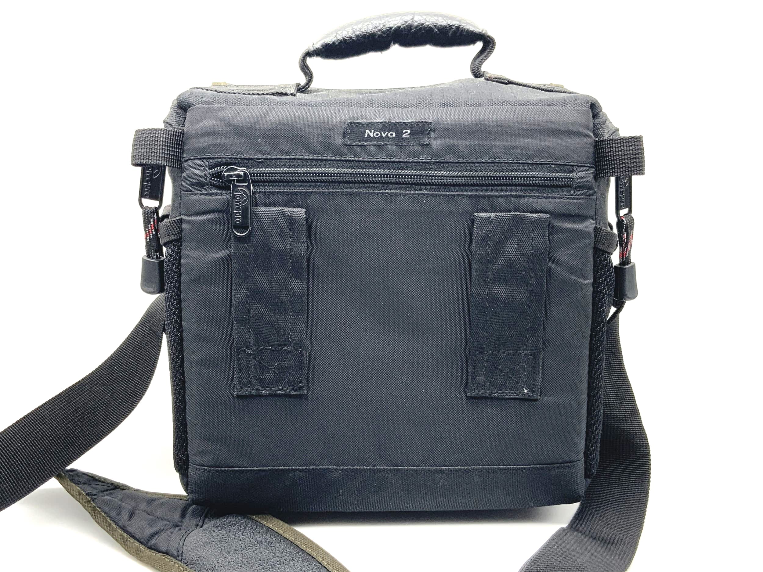 Lowepro Nova 2 camera bag, black, approx. 20x20x10cm