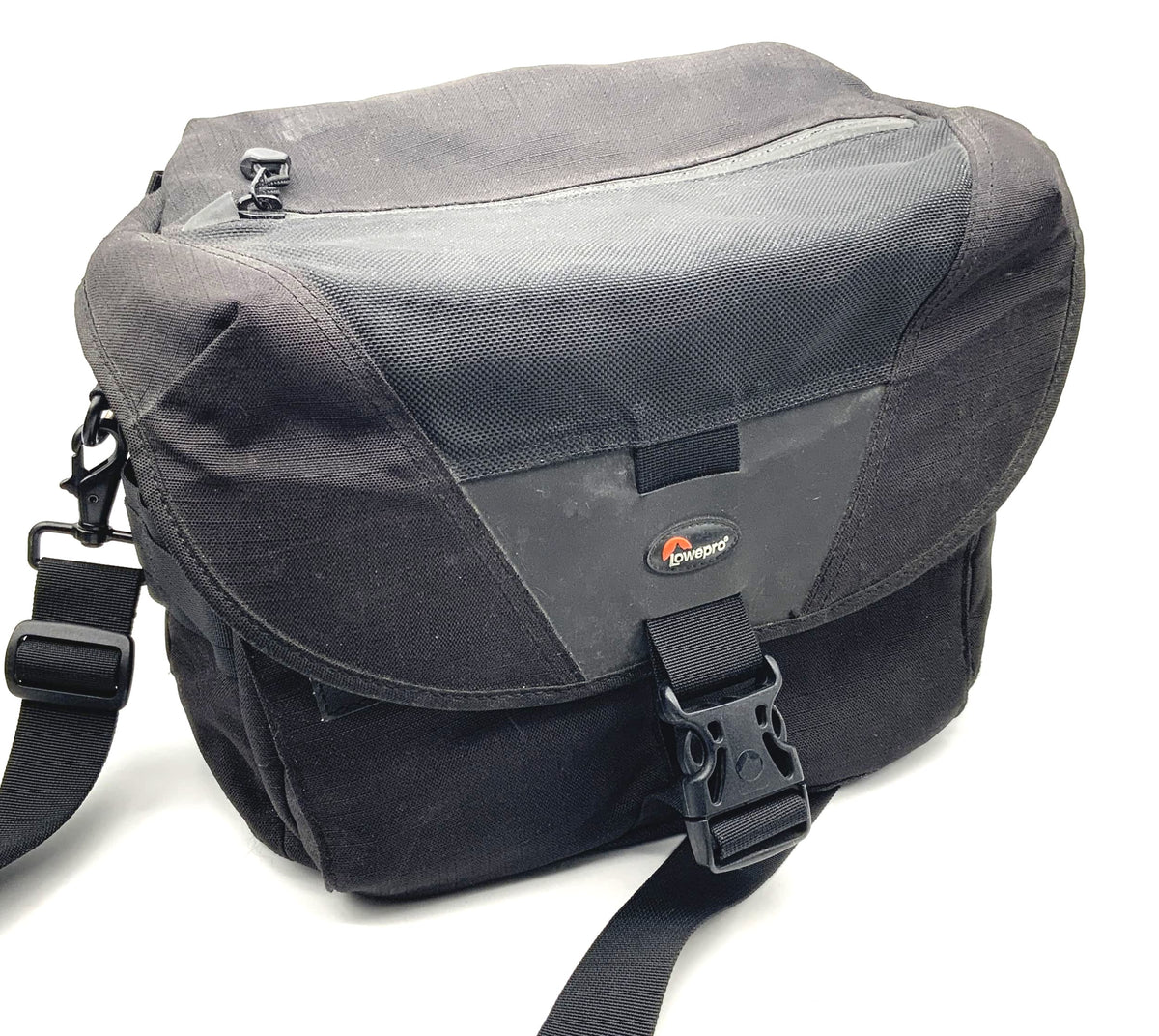 Sac photo Lowepro Stealth Reporter D300 AW noir, dimensions approximatives : 30 x 20 x 10 cm