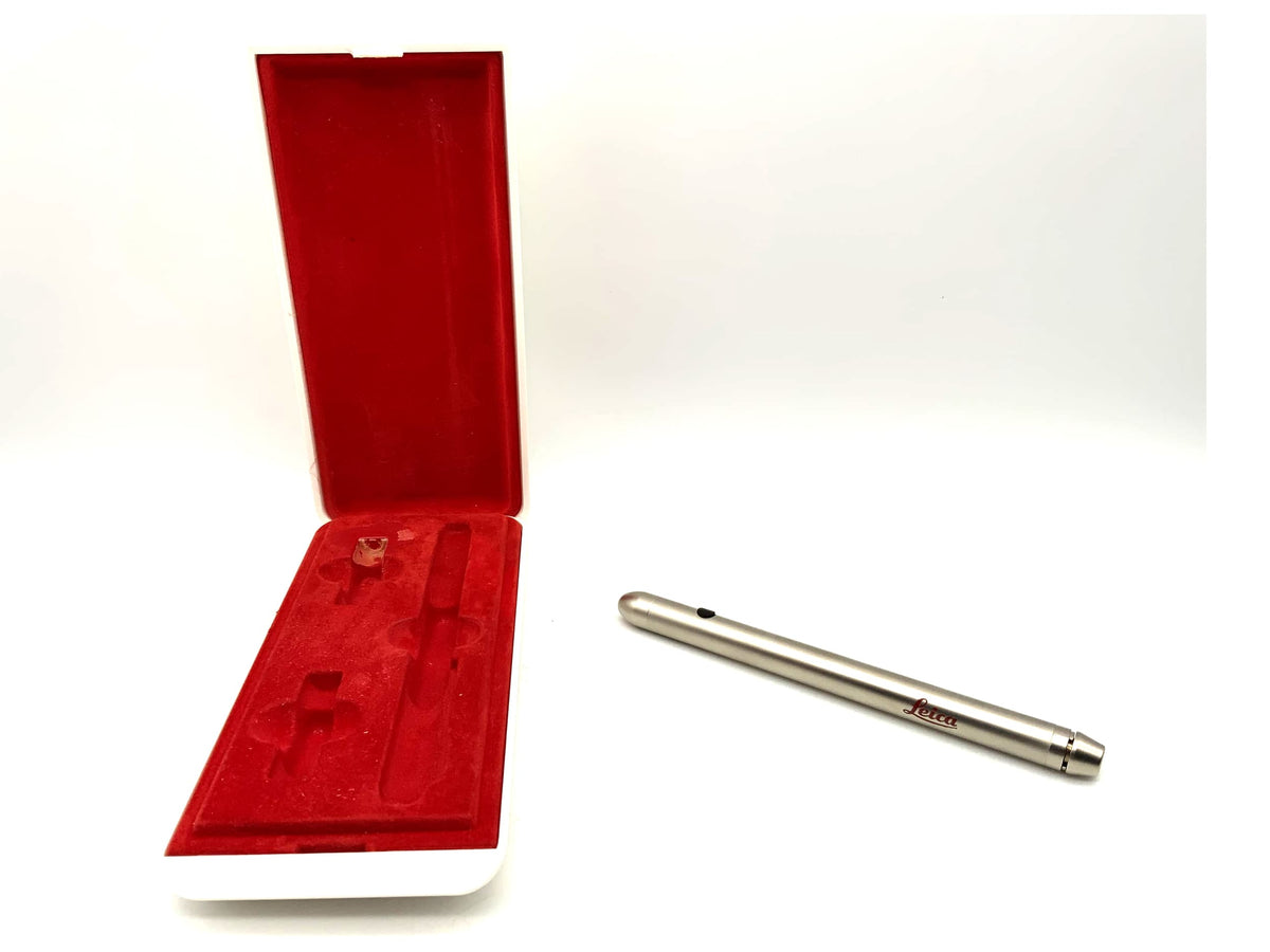 Leica Laserpointer 37337 argent dans son emballage d'origine
