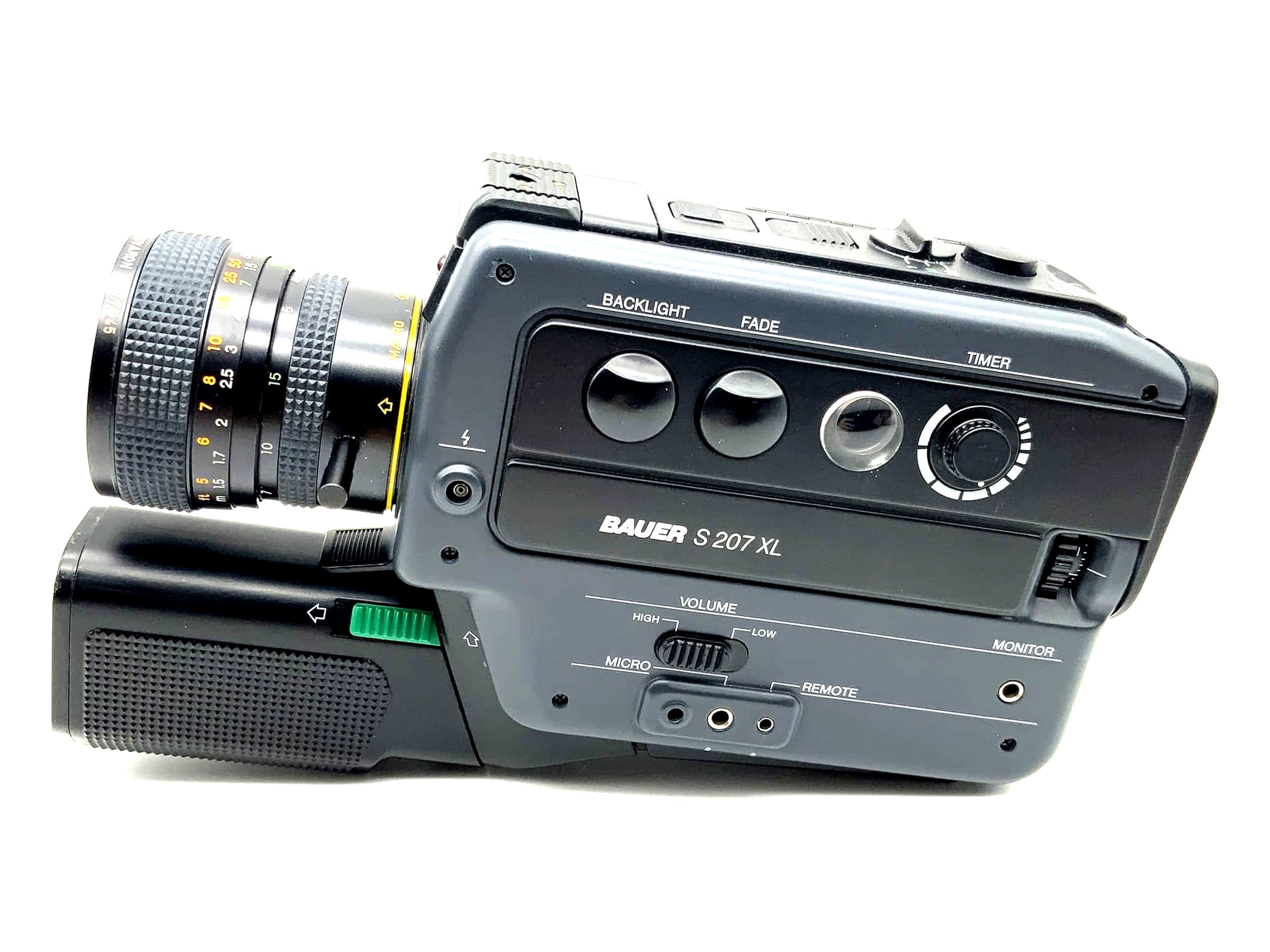 Caméra argentique Braun S 207 XL avec objectif Neovaron 1.2/7-45 Super 8