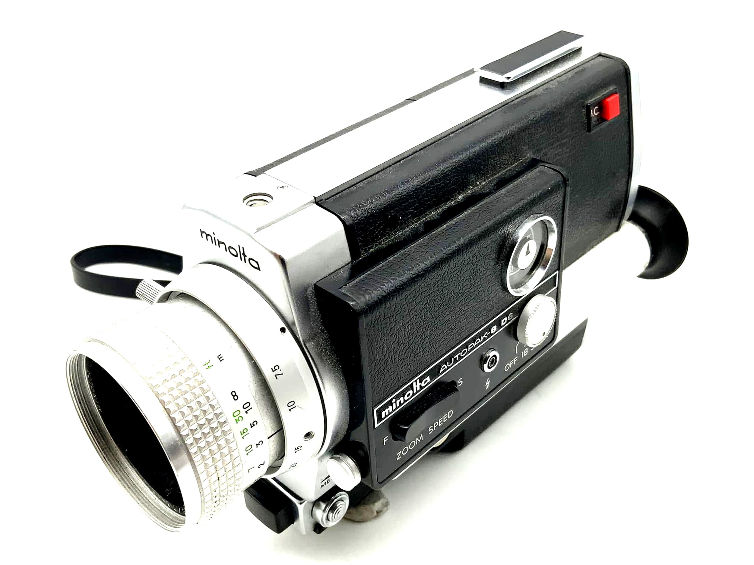 Caméra argentique Minolta Autopak-8 D6 avec zoom Rokkor 1:1.8/7.5-45 Super 8