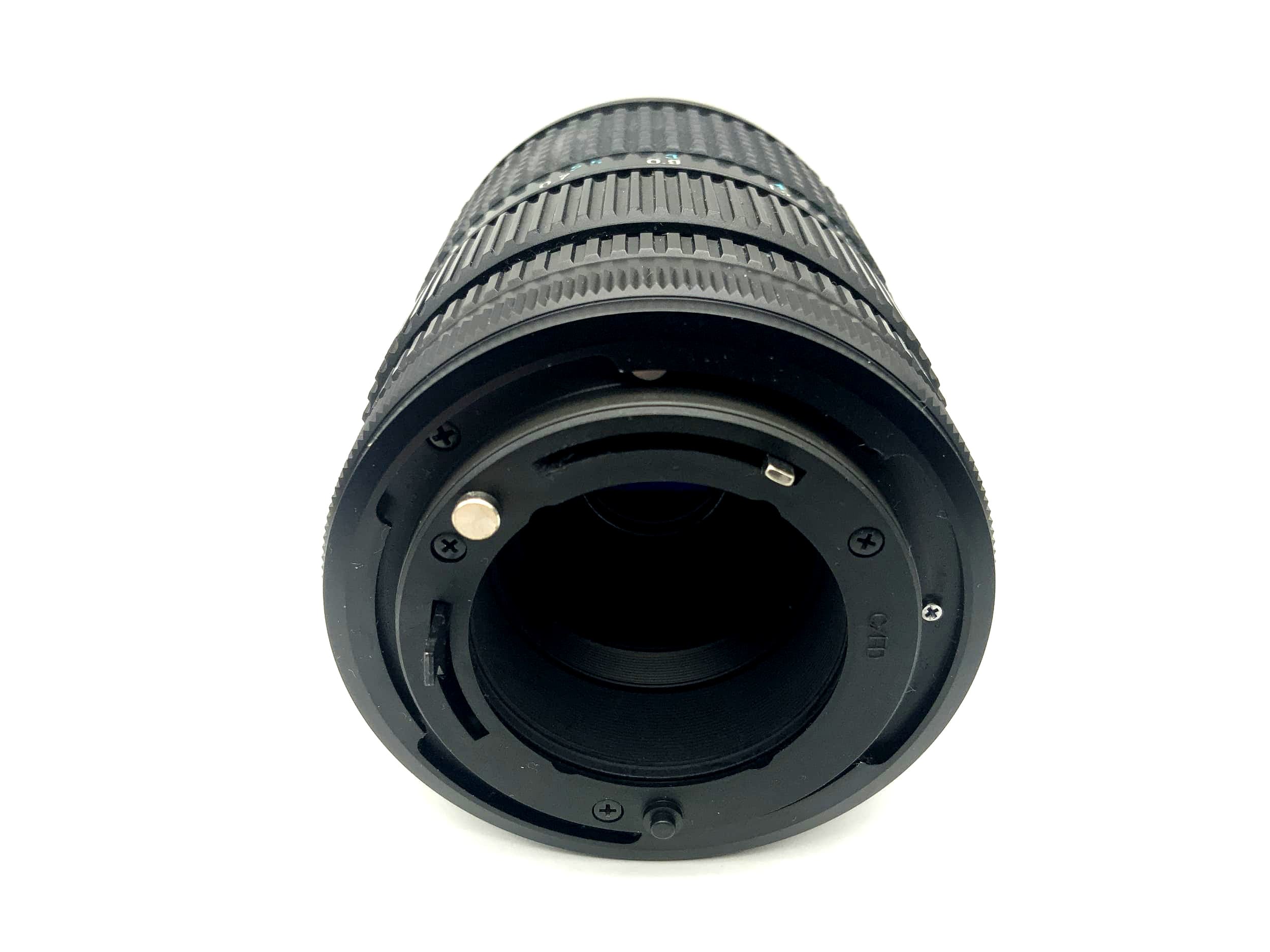 Objectif Tokina 28-70mm 1:3.5-4.5 RMC pour appareil photo (Canon FD)