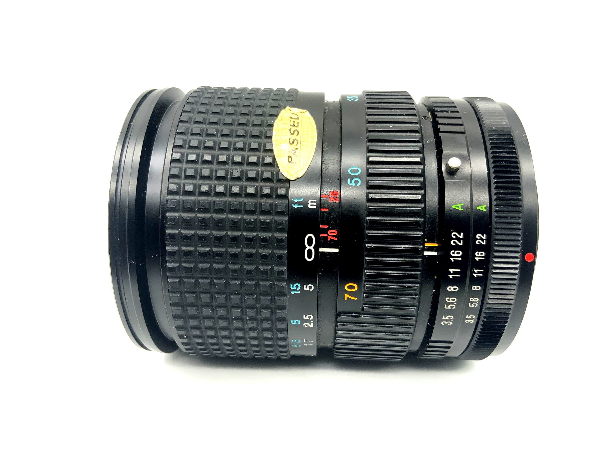 Objectif Tokina 28-70mm 1:3.5-4.5 RMC pour appareil photo (Canon FD)