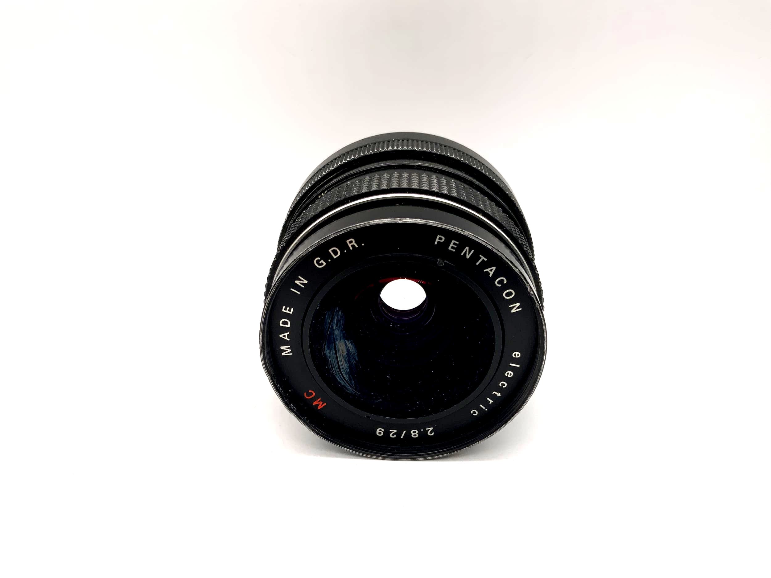 Objectif Pentacon 29 mm 1:2.8 pour appareil photo électrique MC (M42)