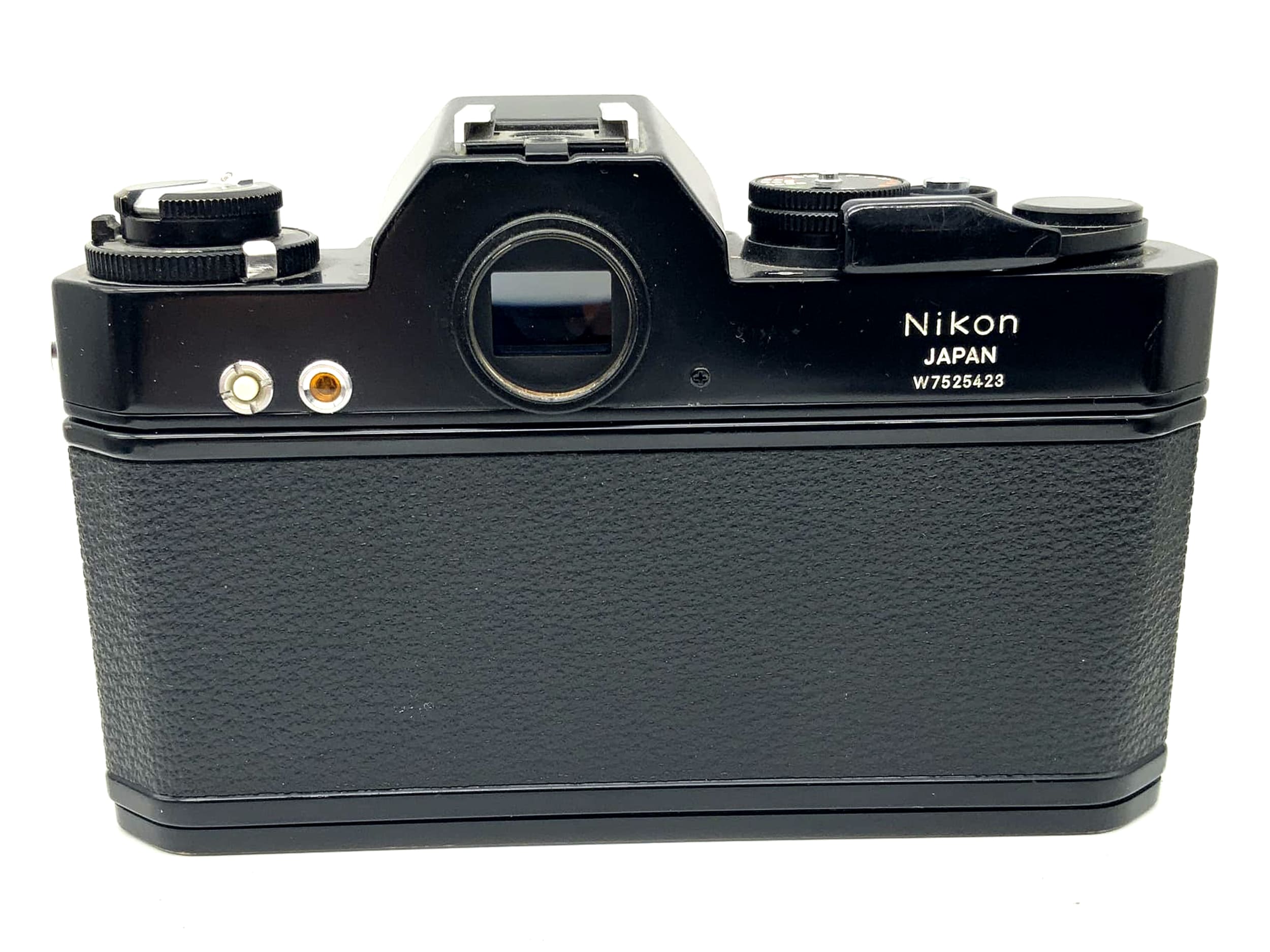 Nikkormat EL 35mm SLR analog body (Nikon F)