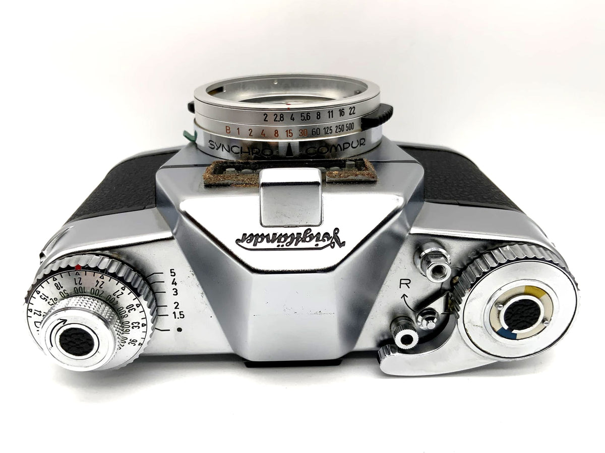 Voigtländer Bessamatic deluxe 35mm SLR analog camera body (DKL)