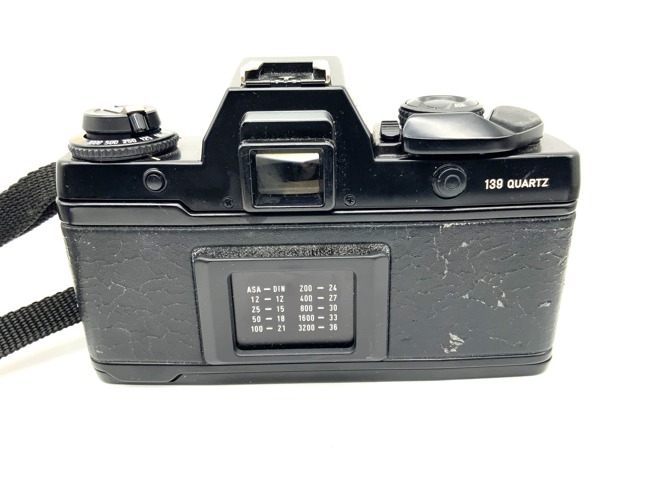 Contax 139 Quartz 35mm SLR analog camera body (Yashica/Contax)