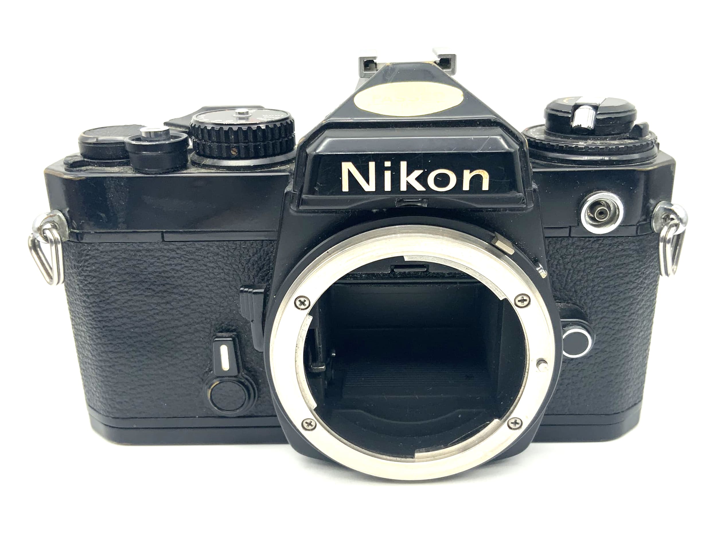 Nikon FE 35mm SLR analog camera body (Nikon F)