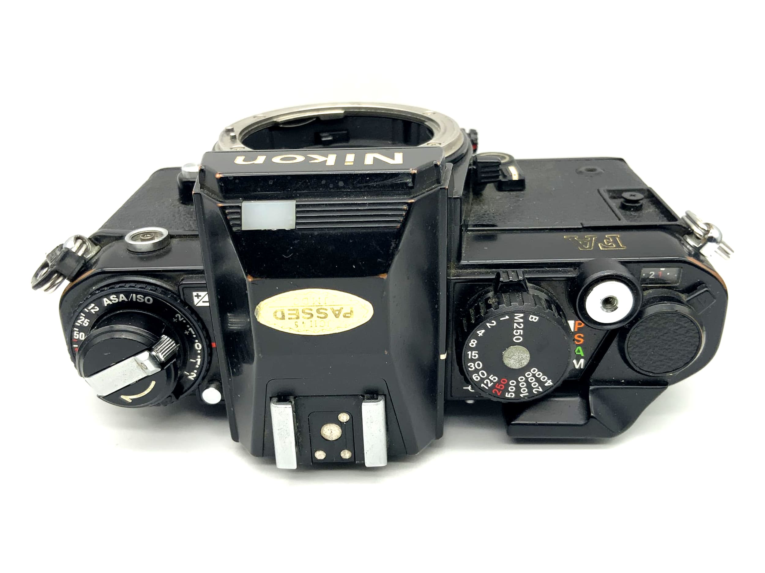 Appareil photo reflex argentique Nikon FA 35 mm avec boîtier dos numérique MF-16 (Nikon F)
