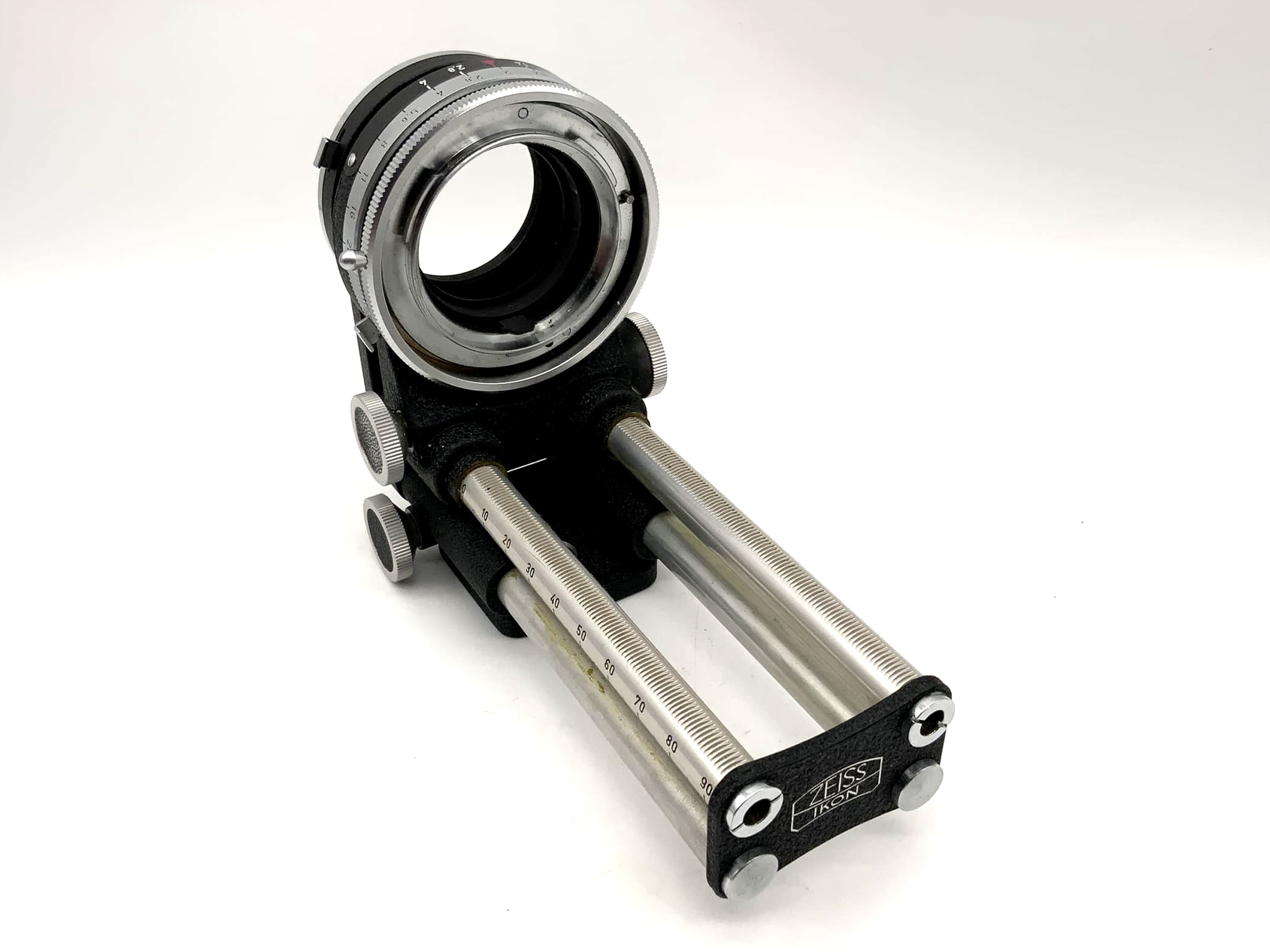 Zeiss Ikon bellows unit, black, with focusing rail (for Contarex)