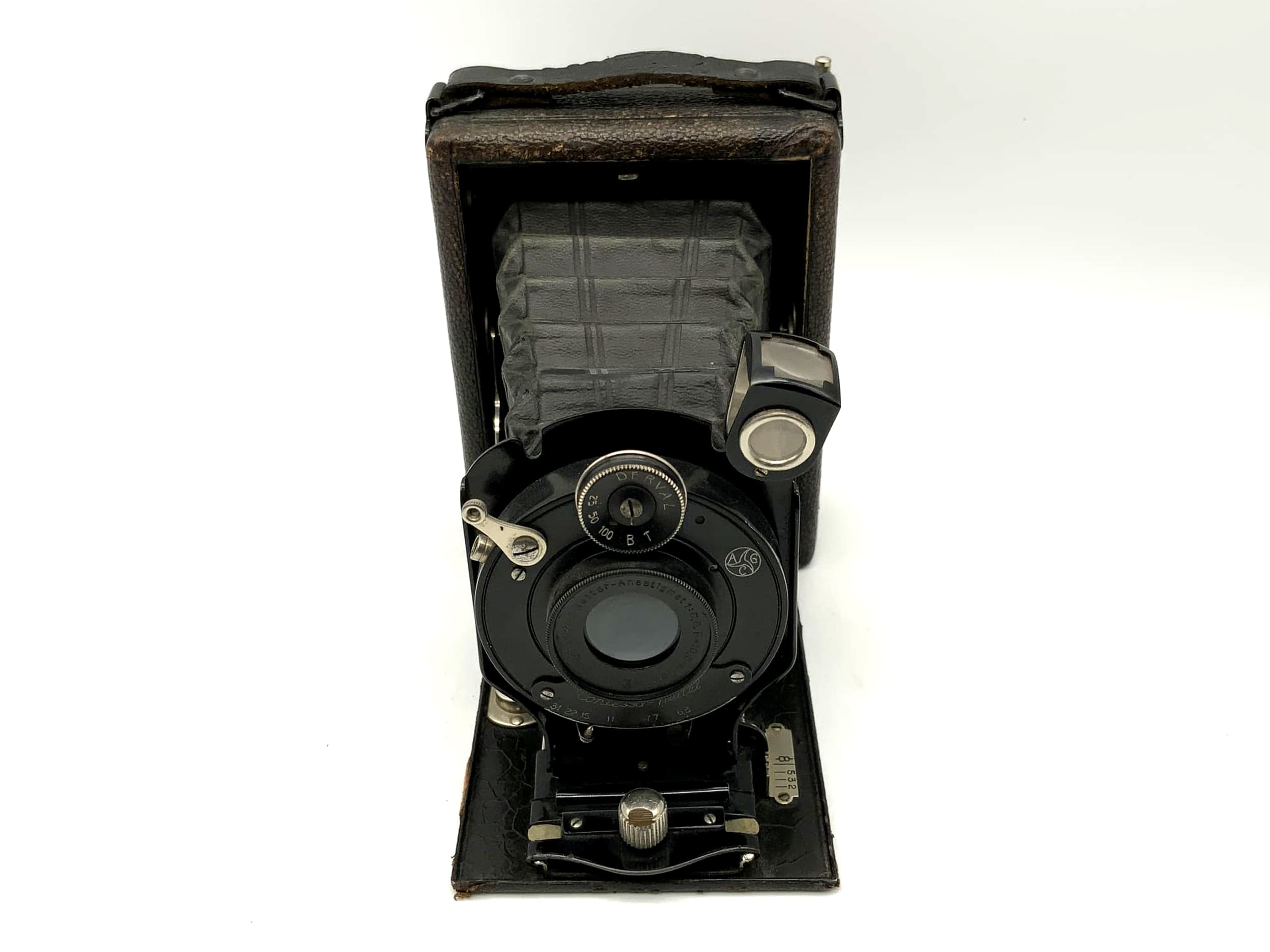 Appareil photo analogique Contessa Nettel Suevia avec objectif Anastigmat 1:6.3 F=10.5cm