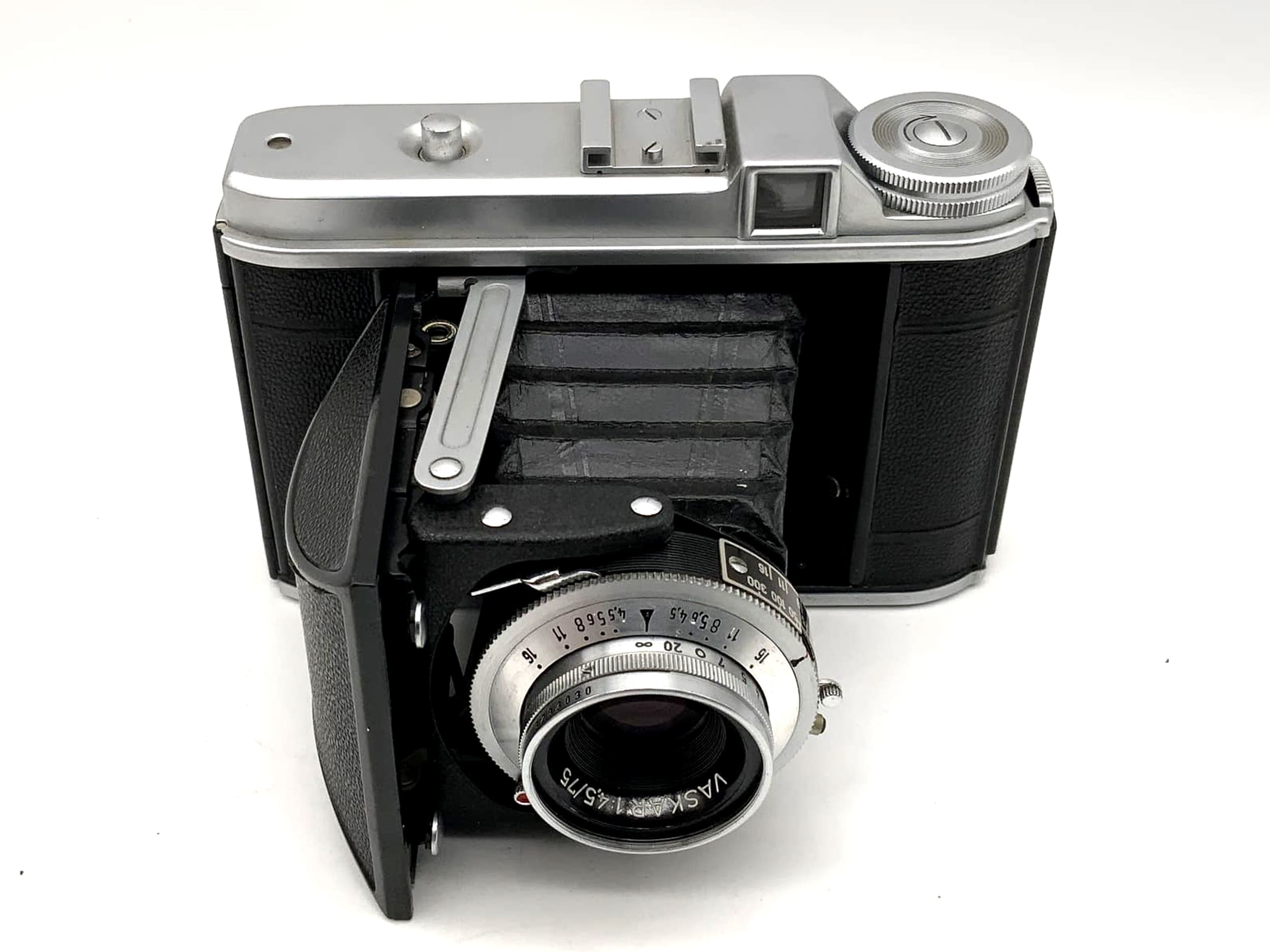 Appareil photo pliable Voigtländer Perkeo I avec caméra analogique Vaskar 1:4,5/75 Prontor-S 6x6