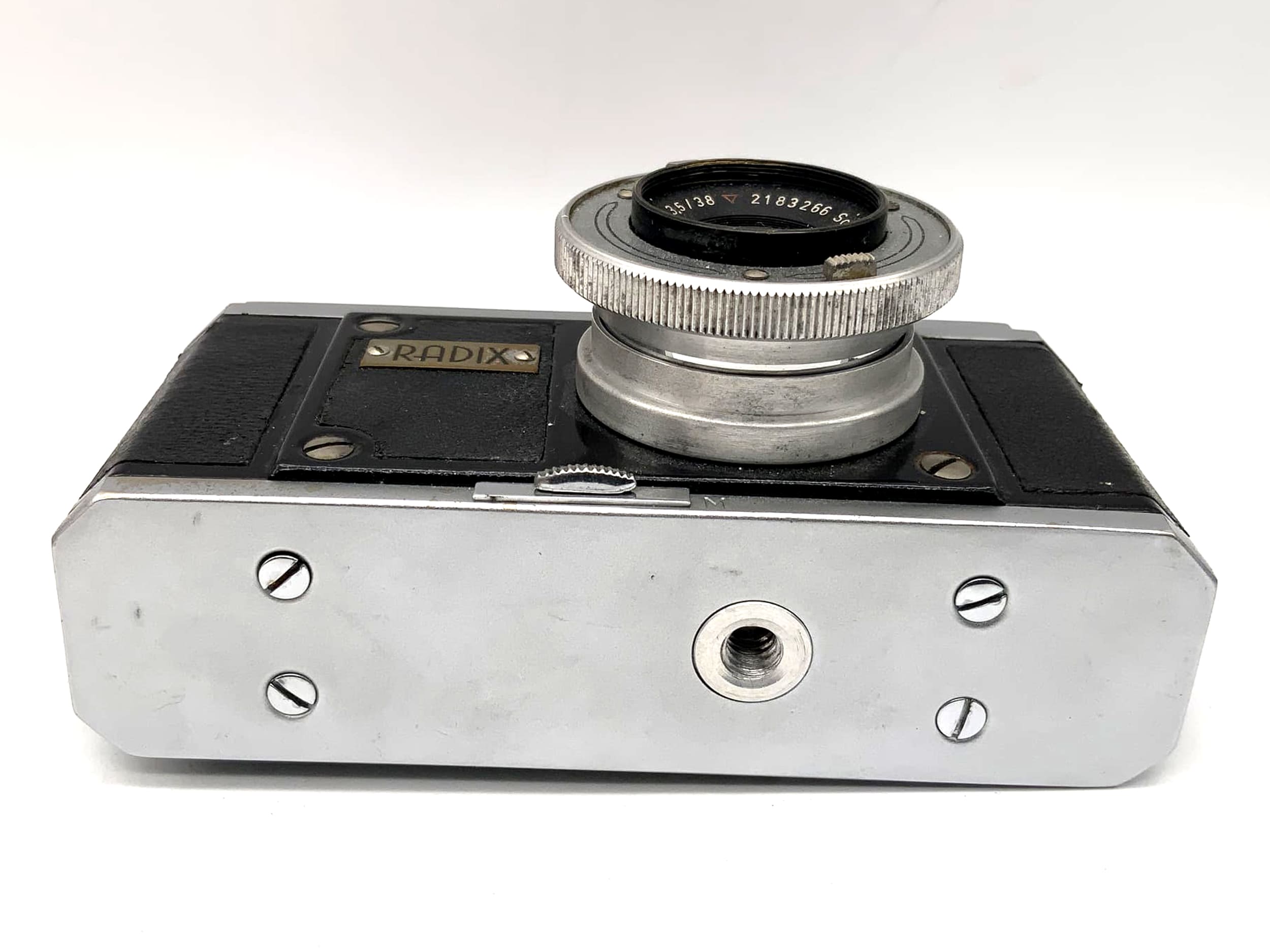 Caméra à viseur Bilora Radix avec caméra analogique Schneider Kreuznach Radionar 1:3,5/38