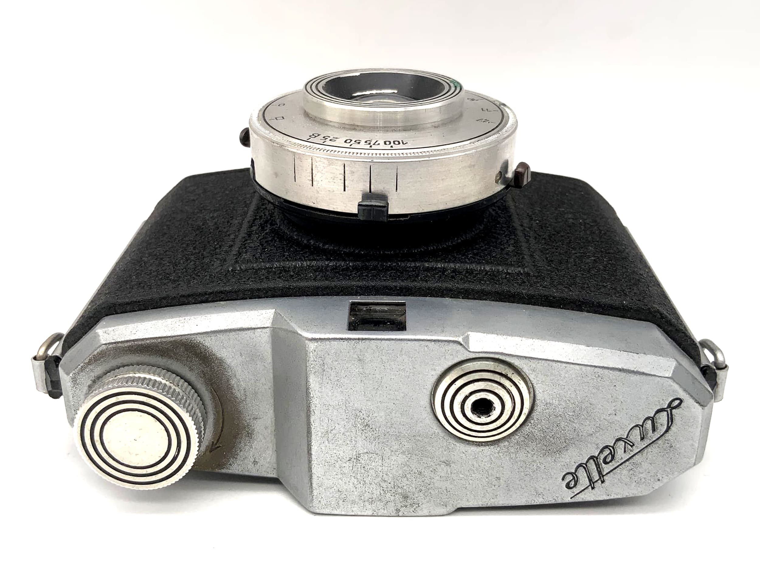 Luxette Cylux viewfinder camera with Cymat 1:7.7 compact camera analog camera