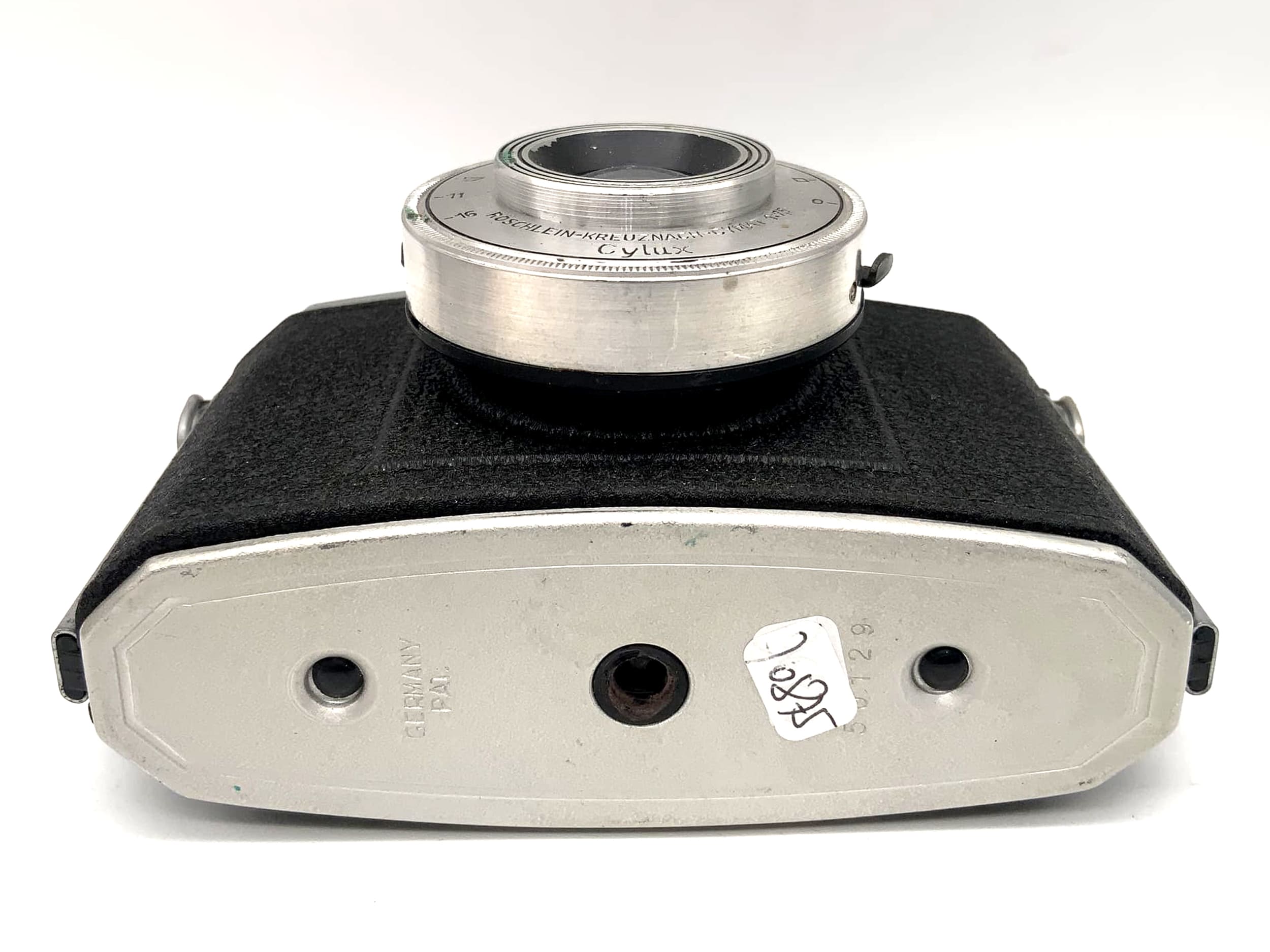 Luxette Cylux viewfinder camera with Cymat 1:7.7 compact camera analog camera