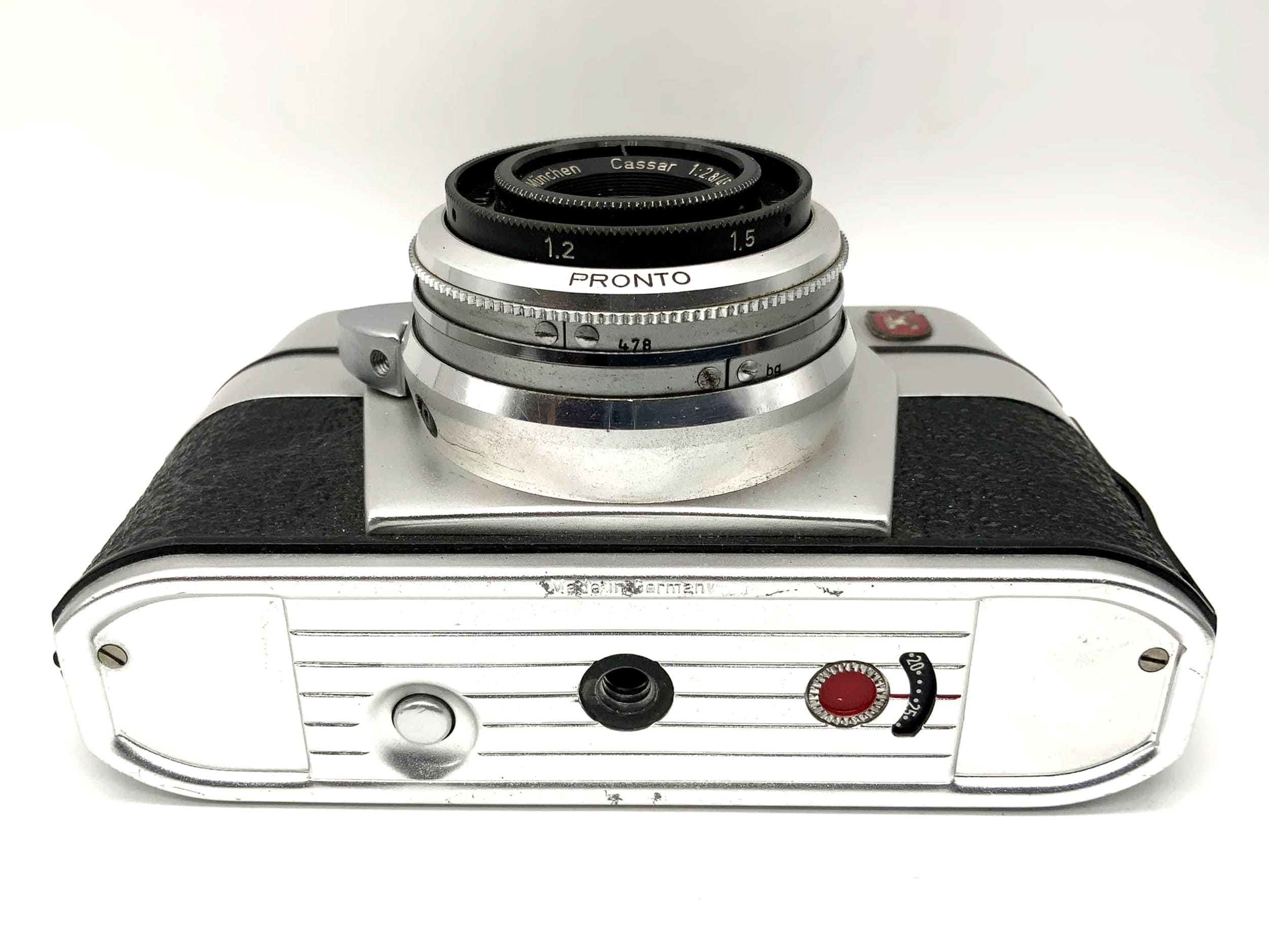Appareil photo à viseur Regula L Steinheil Munich Cassar 1:2.8 f=45mm Pronto appareil photo analogique