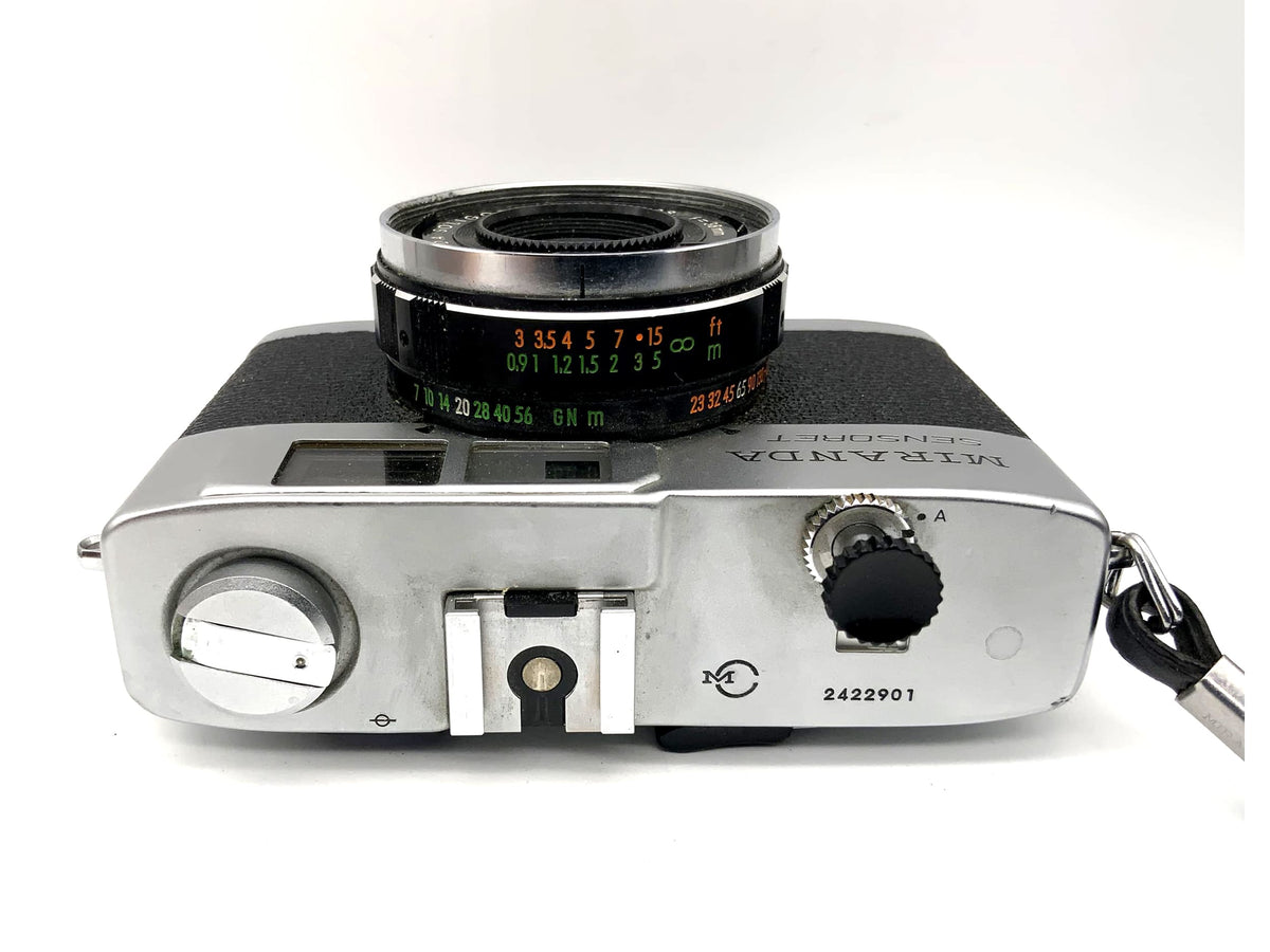 Appareil photo argentique Miranda Sensoret avec objectif Miranda Soligor 1:2.8 f=35 mm