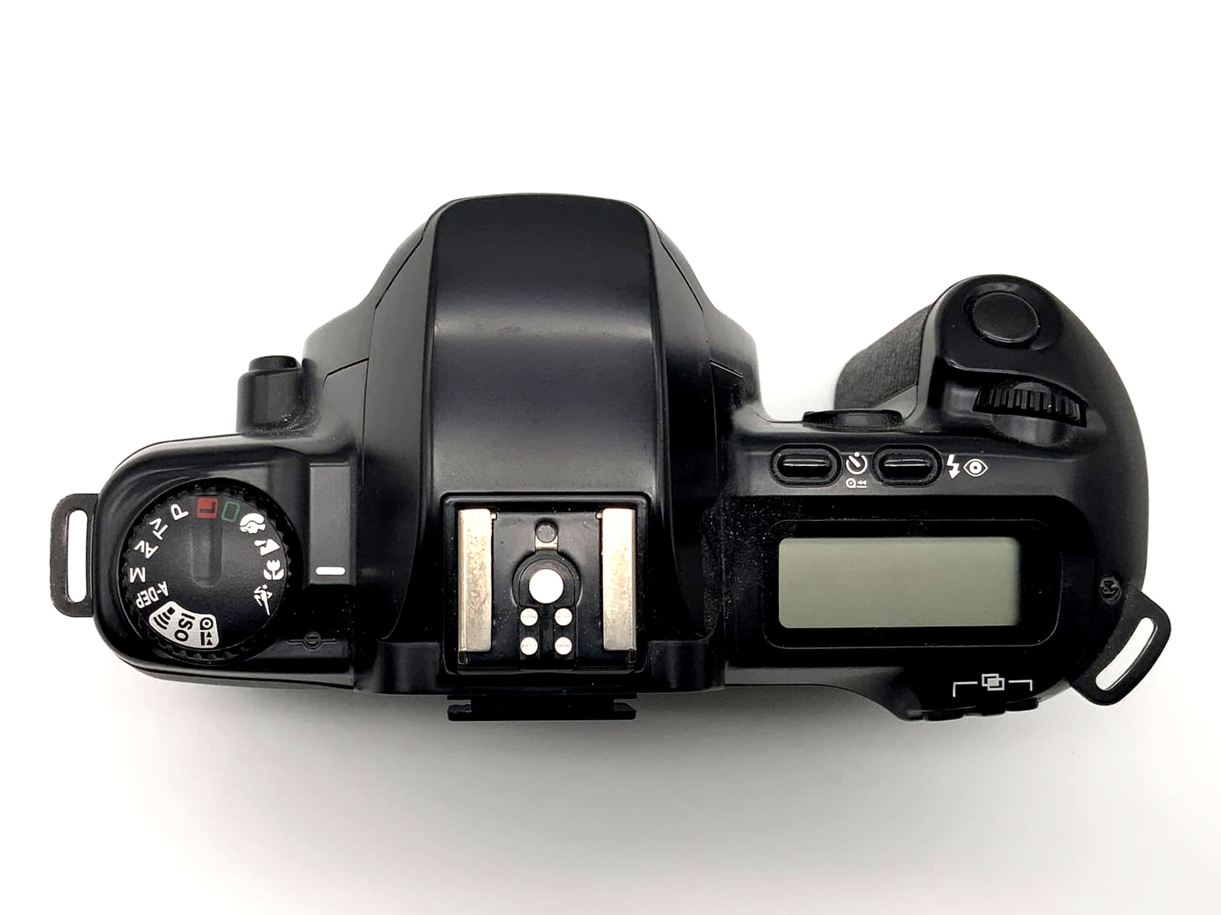 Canon EOS 500 35mm SLR camera body, analog camera, autofocus and manual.