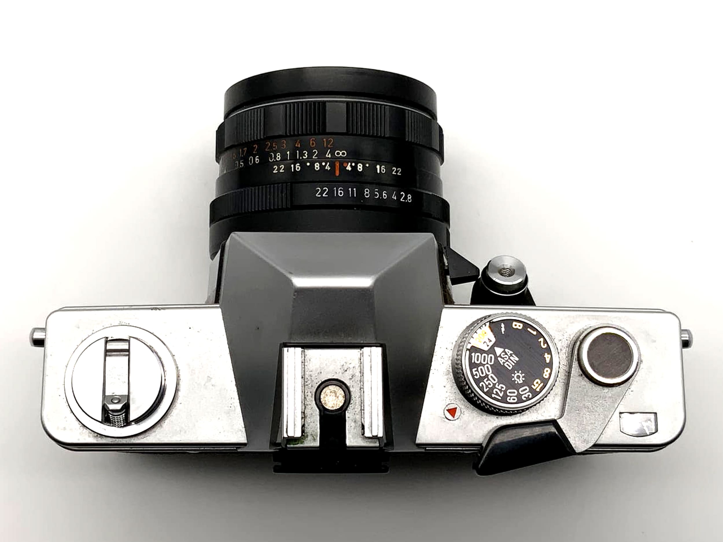 Pentacon Praktica LTL3 with 2.8 29mm lens, 35mm analog SLR camera
