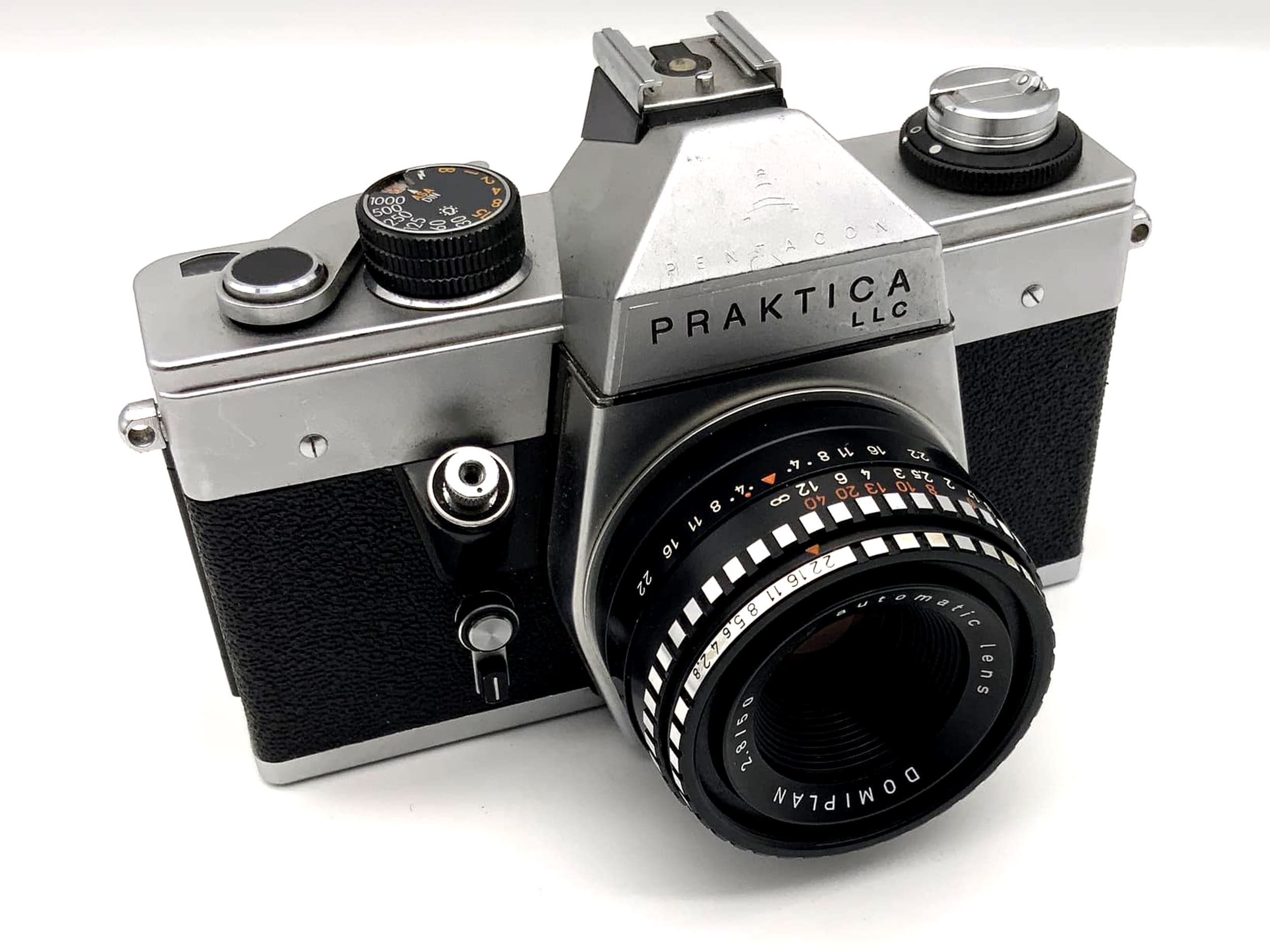 Pentacon Praktica LLC avec appareil photo reflex numérique Domiplan 2.8 50 mm, format 35 mm analogique
