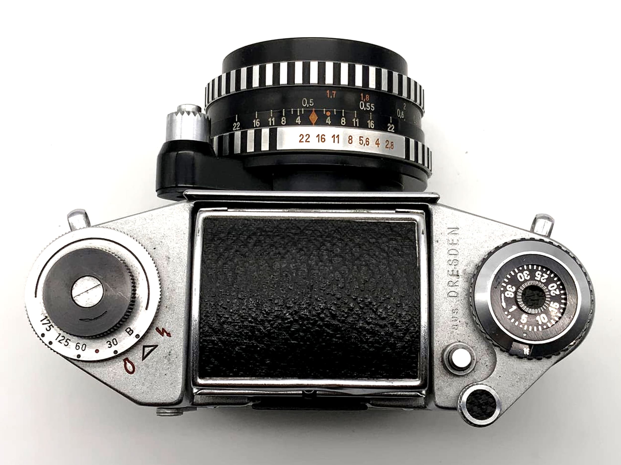 Exakta EXA 1a avec appareil photo reflex Carl Zeiss Tessar 2.8 50 mm analogique 35 mm