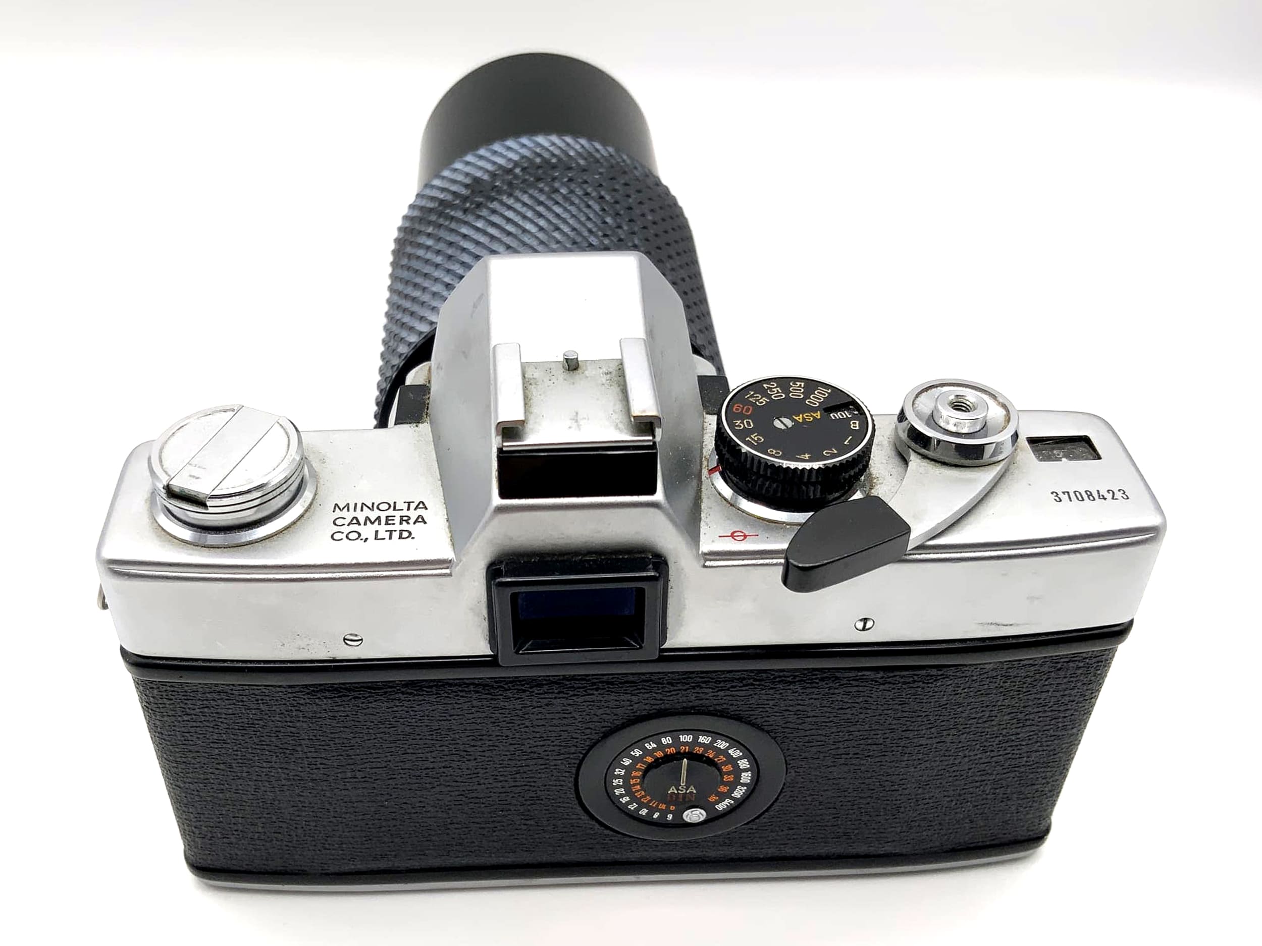 Minolta SRT101 avec objectif Tokina 4.5 80-200 mm, appareil photo reflex argentique 35 mm