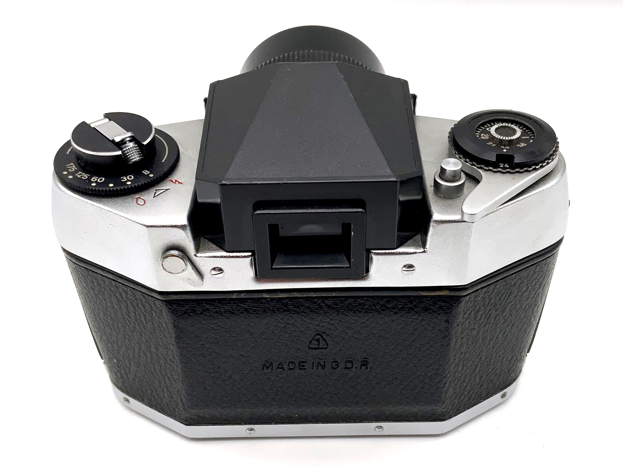 Exakta EXA 1b avec appareil photo reflex Revuenon Special 2.8 135 mm analogique 35 mm