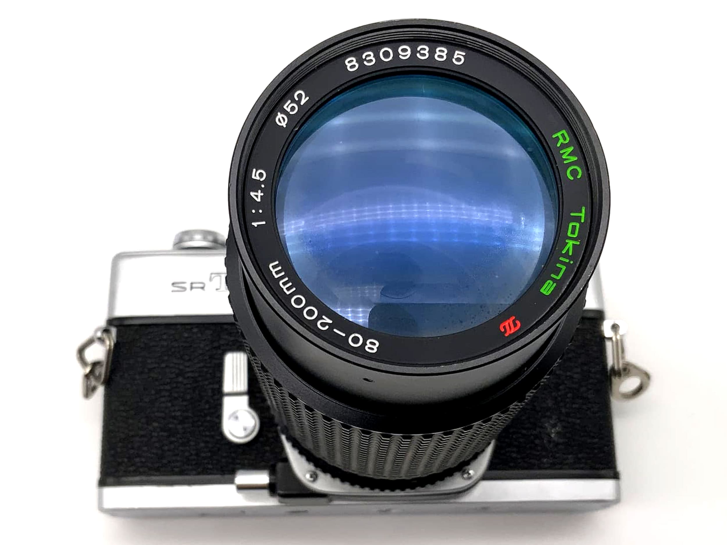 Minolta SRT101 avec objectif Tokina RMC 4.5 80-200 mm, reflex argentique 35 mm