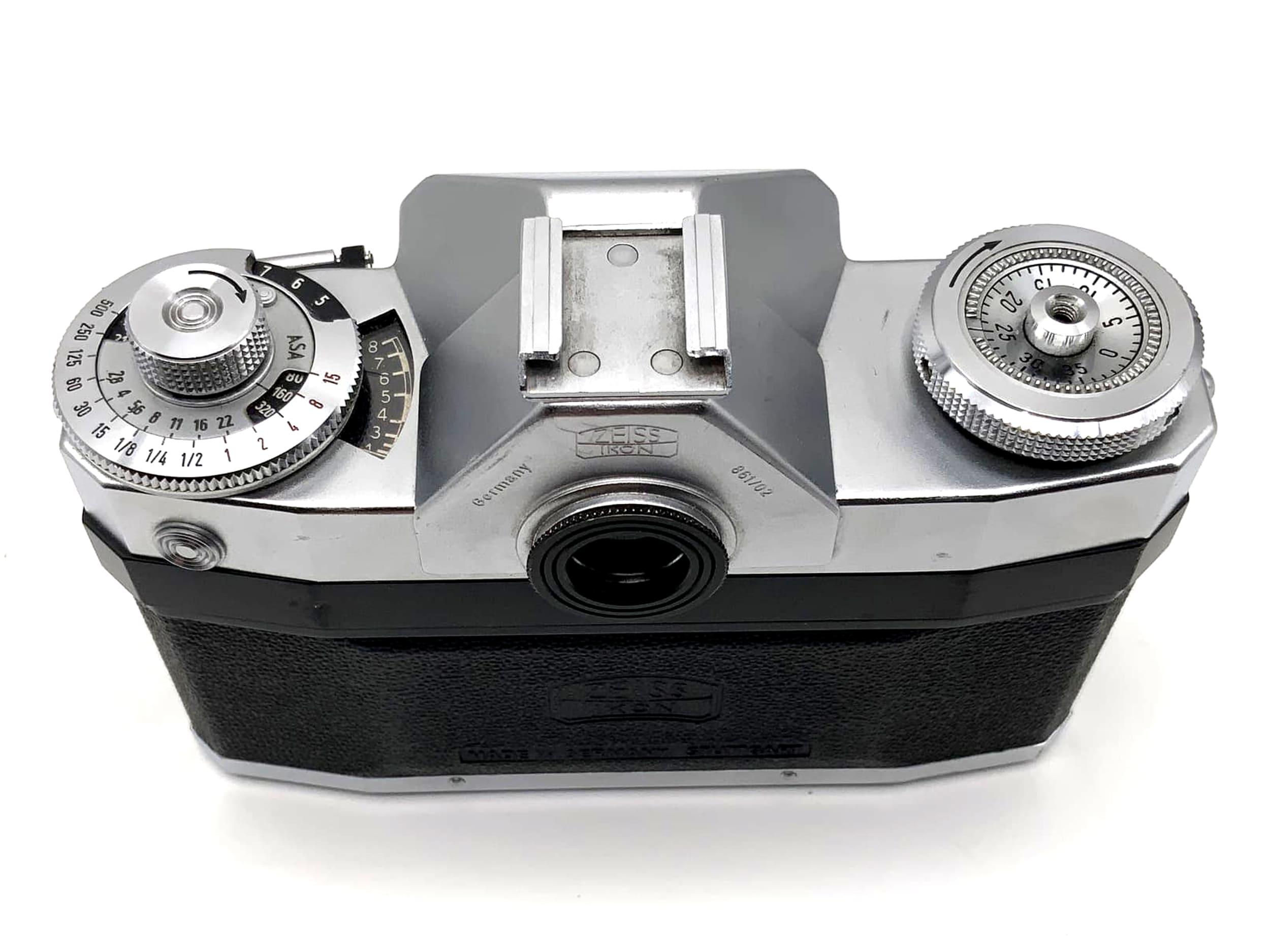 Zeiss Ikon Contaflex Tessar 2.8 45mm camera Synchro Compur analog camera 35mm