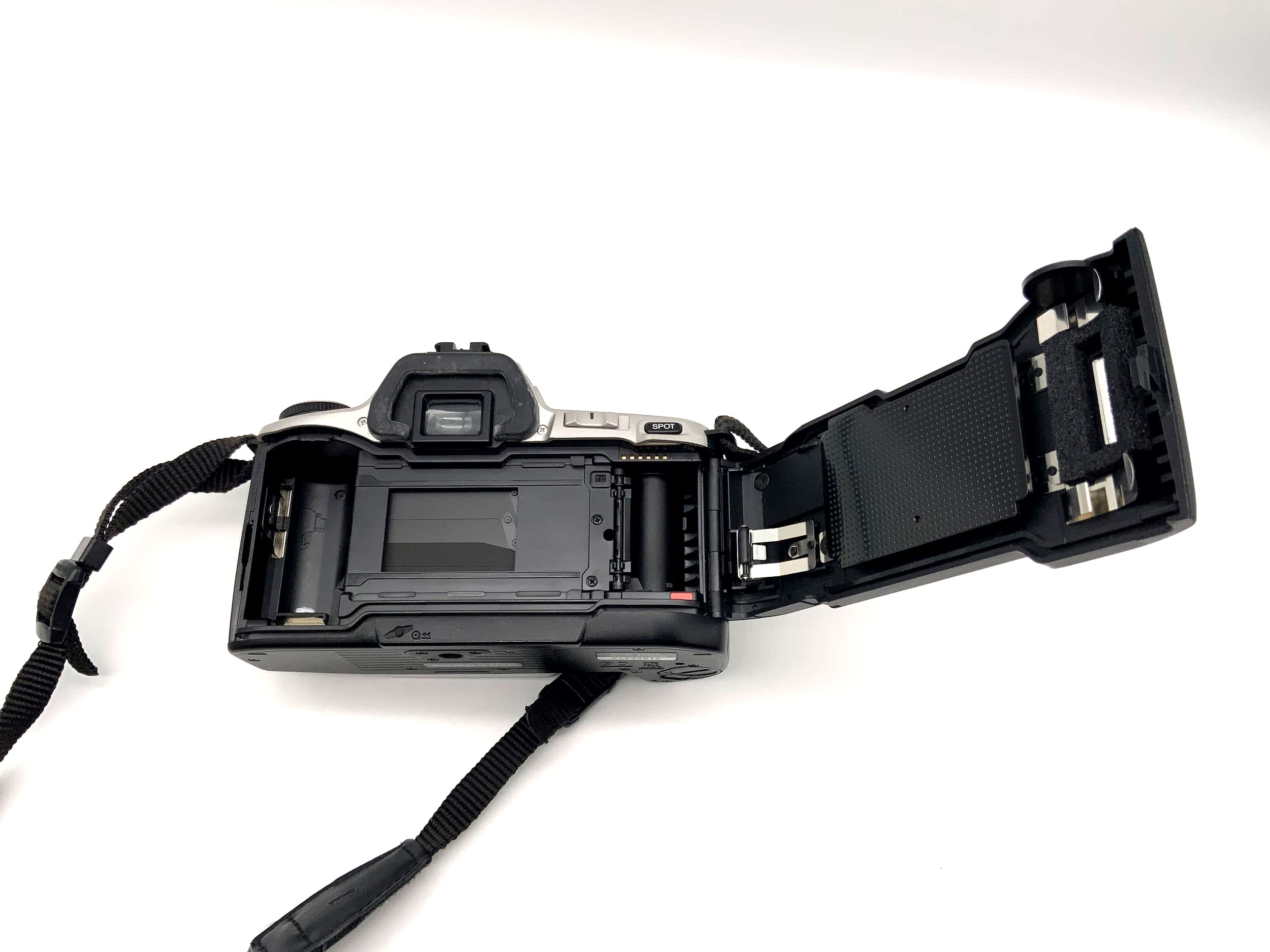 Minolta Dynax 505 si Boîtier Appareil photo reflex autofocus