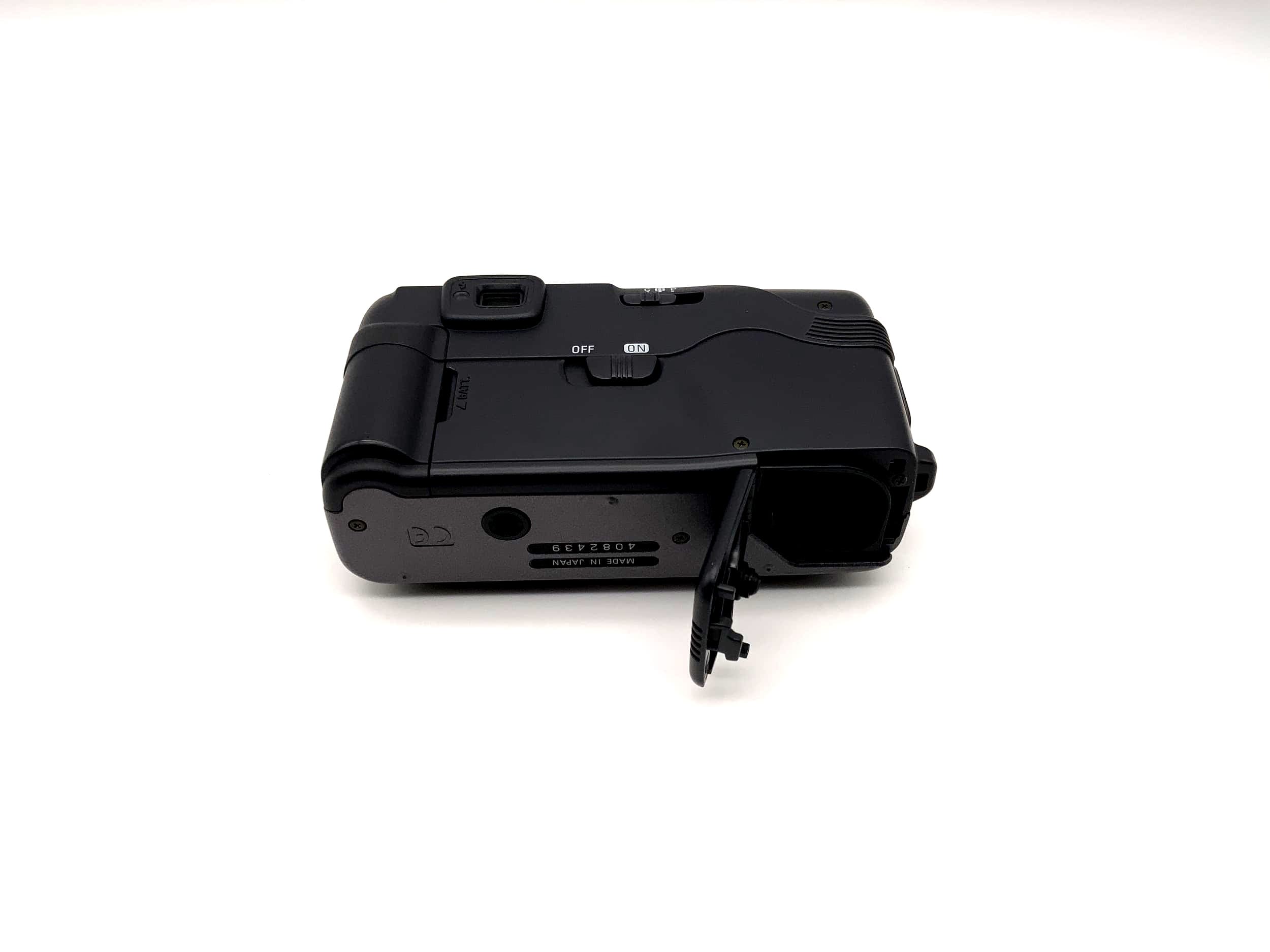 Appareil photo compact Nikon Nuvis 75i avec objectif zoom Nikon 30-60 mm macro, argent