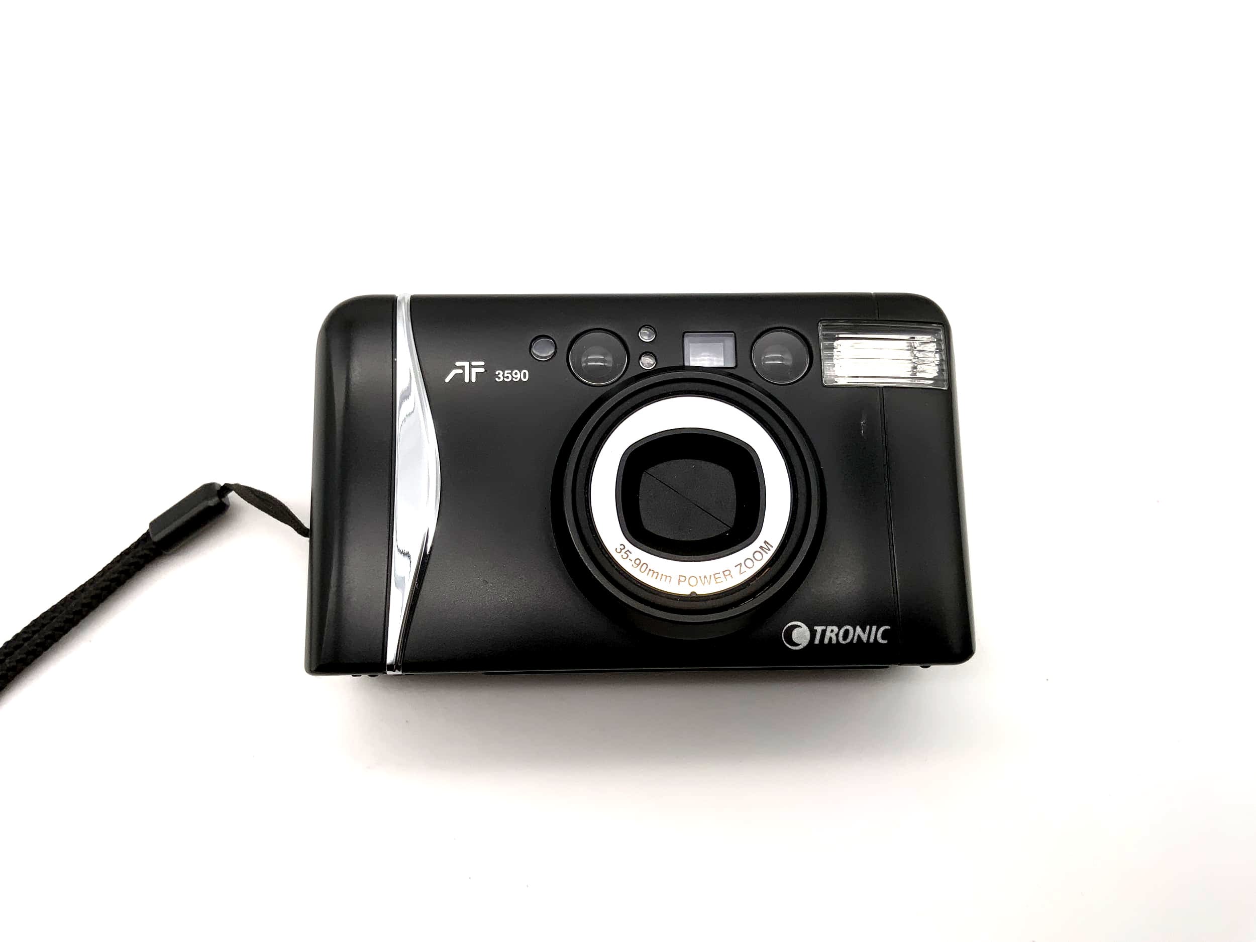 Appareil photo argentique compact Tronic AF 3590, format 35 mm.