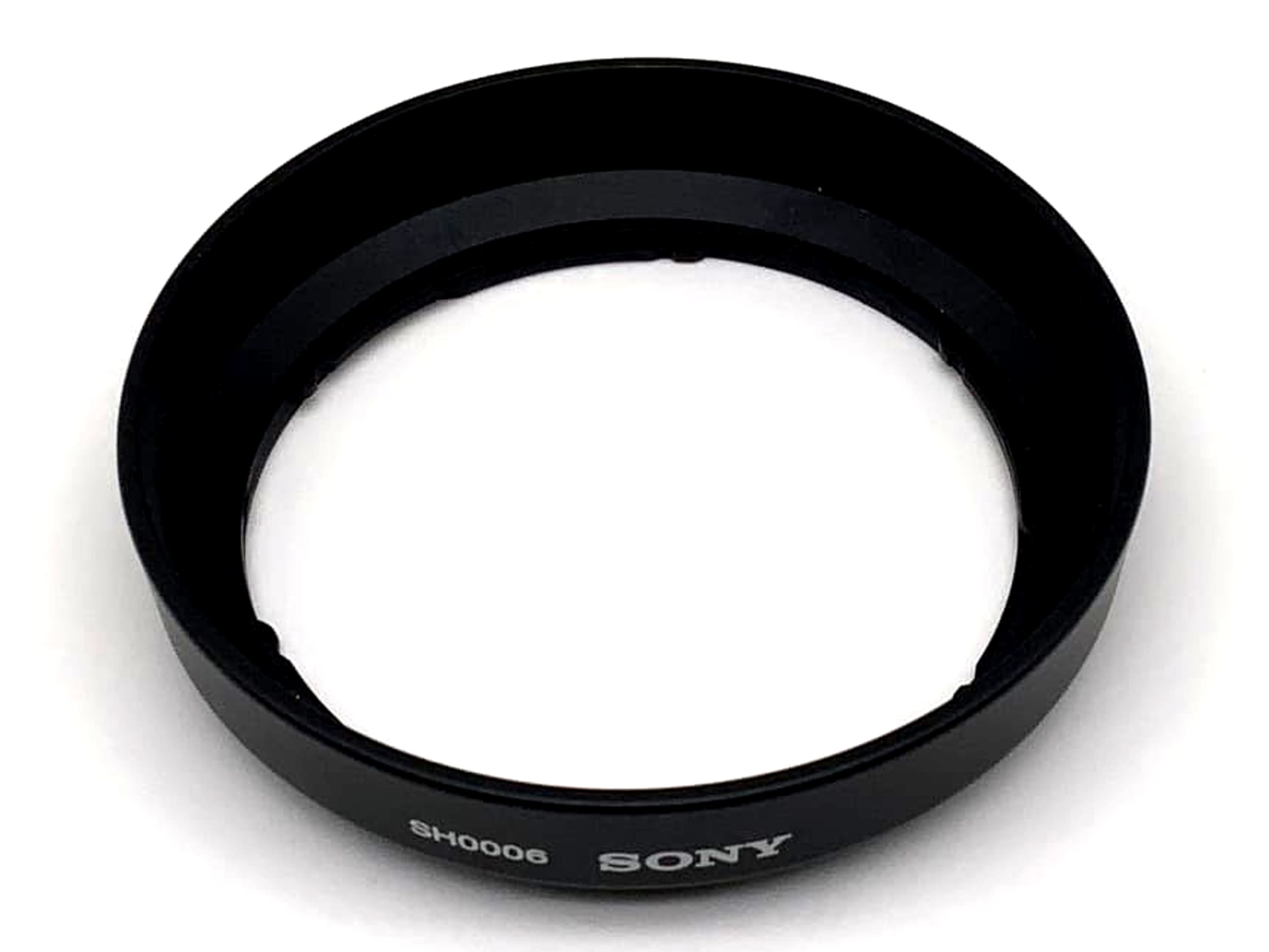 Sony SH0006 Lens Hood for 18-70mm f/3.5-5.6 lens