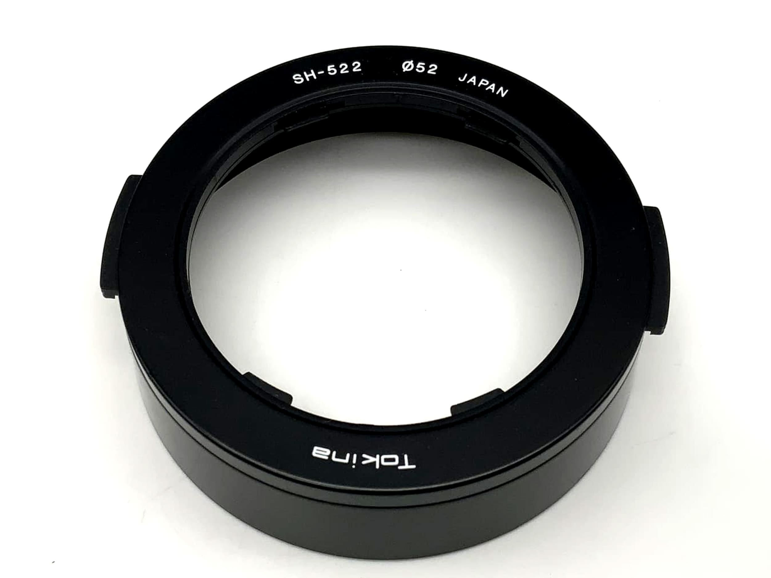 Tokina SH-522 52mm lens hood