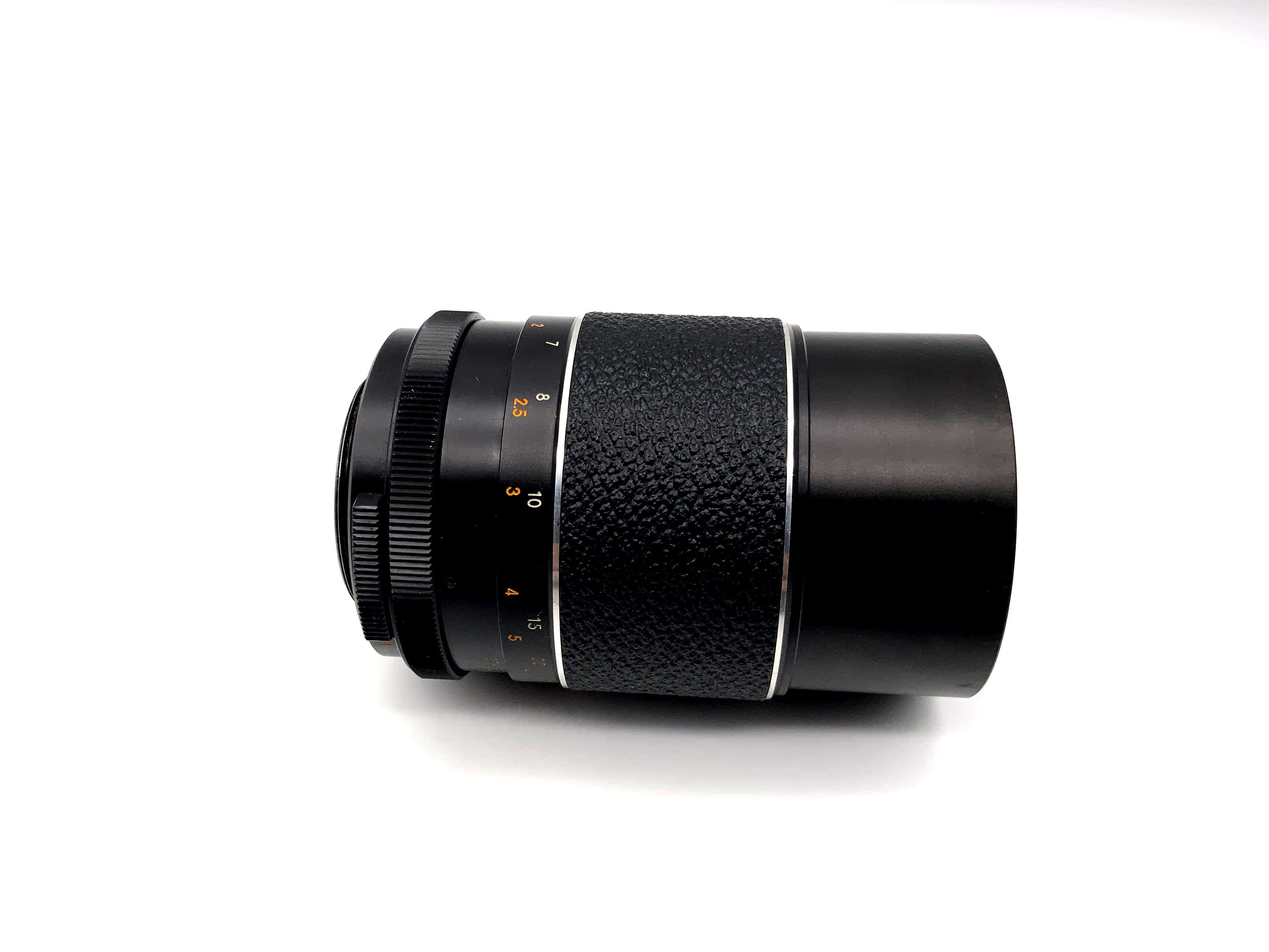 Revuenon 135mm 1:2.8 Lens Auto Camera Lens (M42)