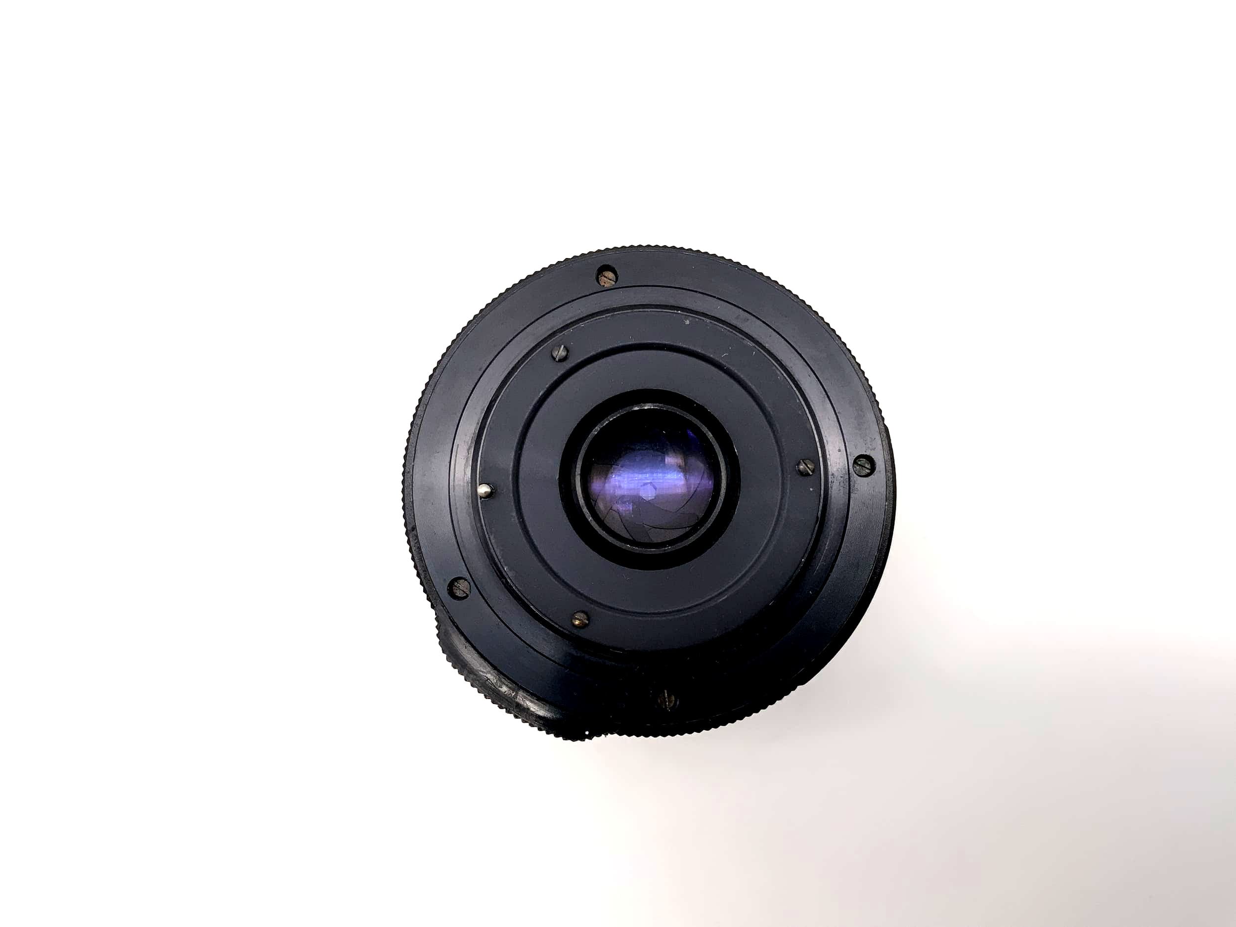 Raynox 28mm 1:2.8 Lens Auto Camera Lens (M42)