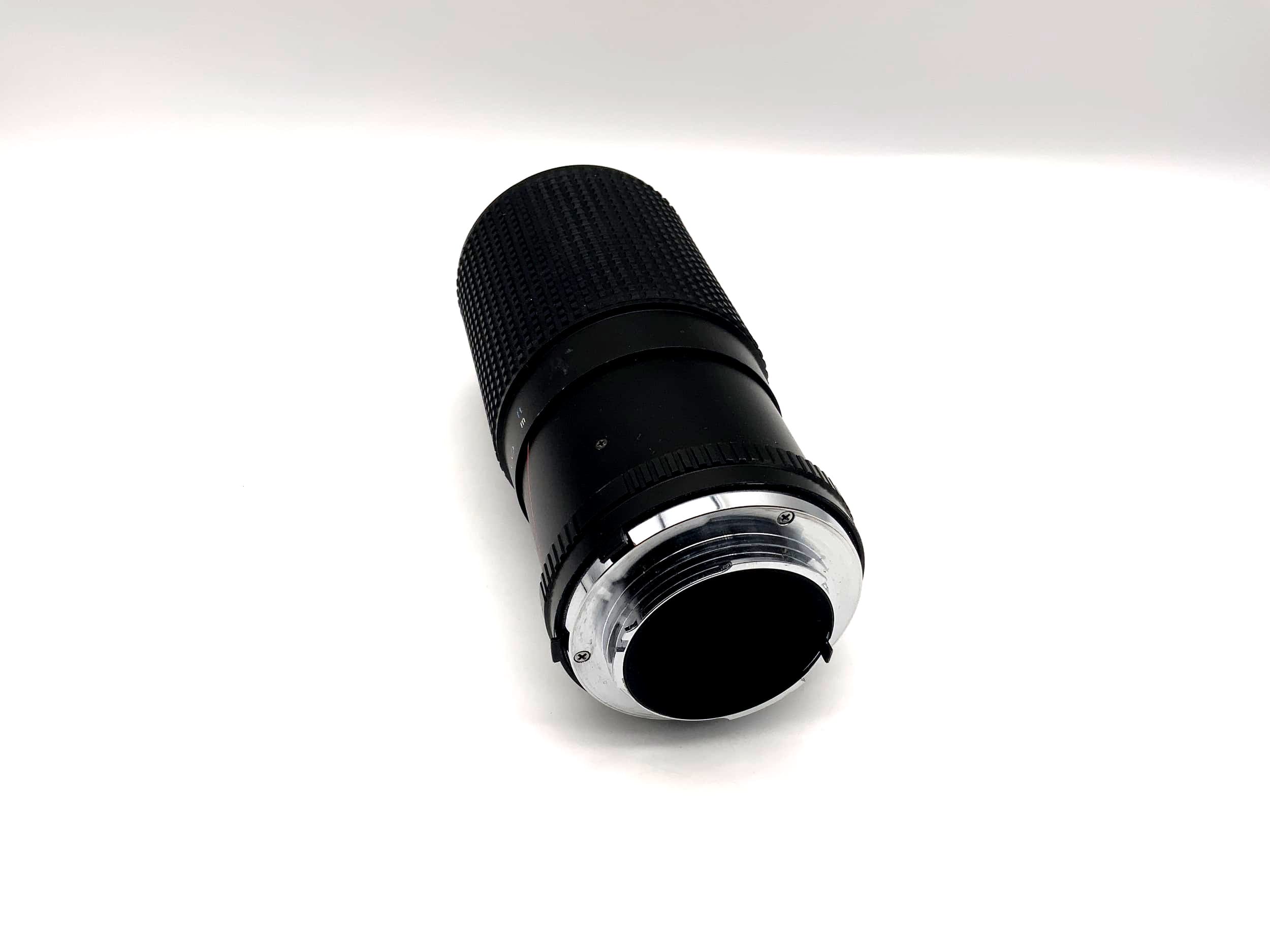 Tokina 80-200mm 1:4 Lens RMC Camera Camera Lens (Minolta MD)