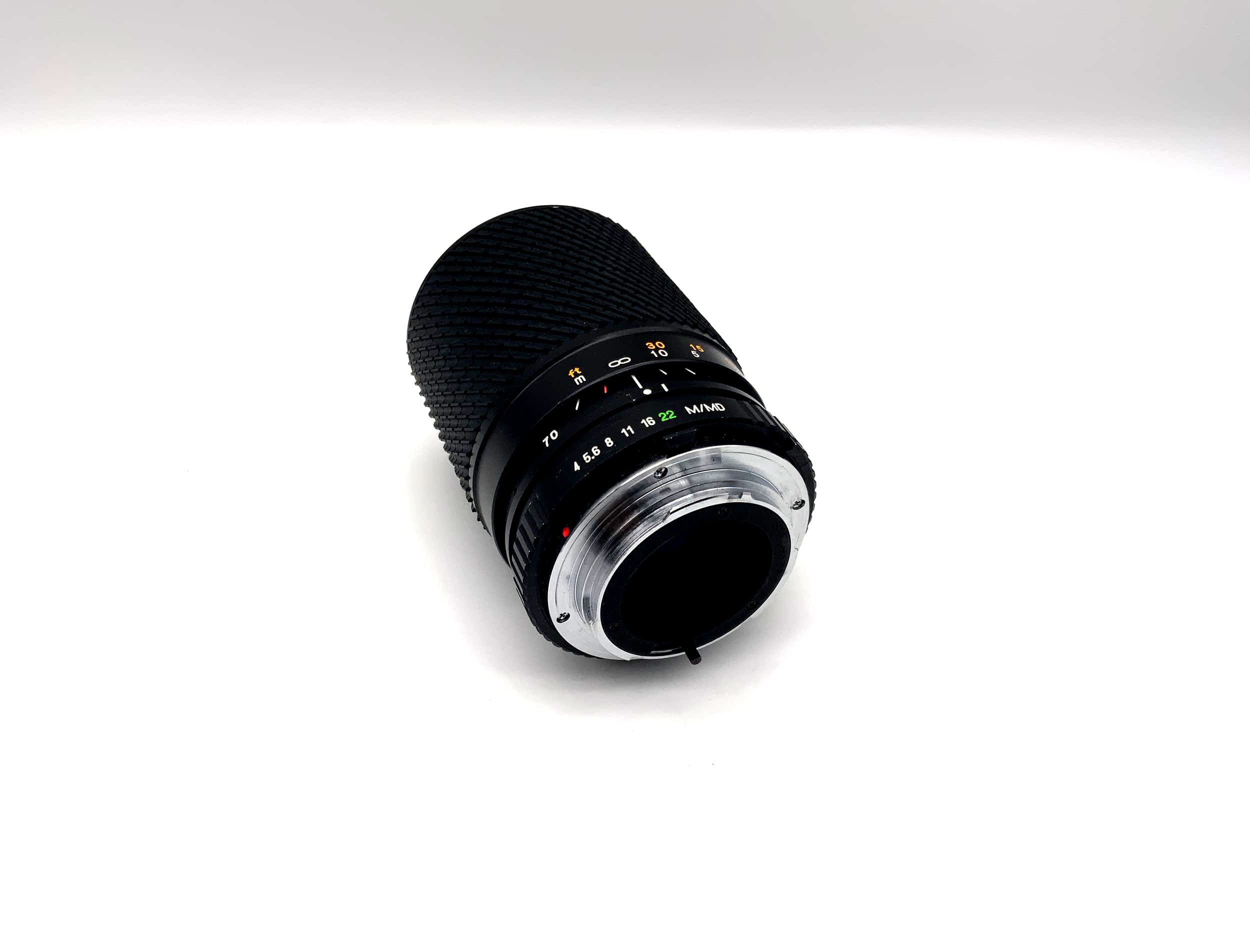 Objectif Tokina 70-210mm 1:4.0-5.6 (Minolta MD)