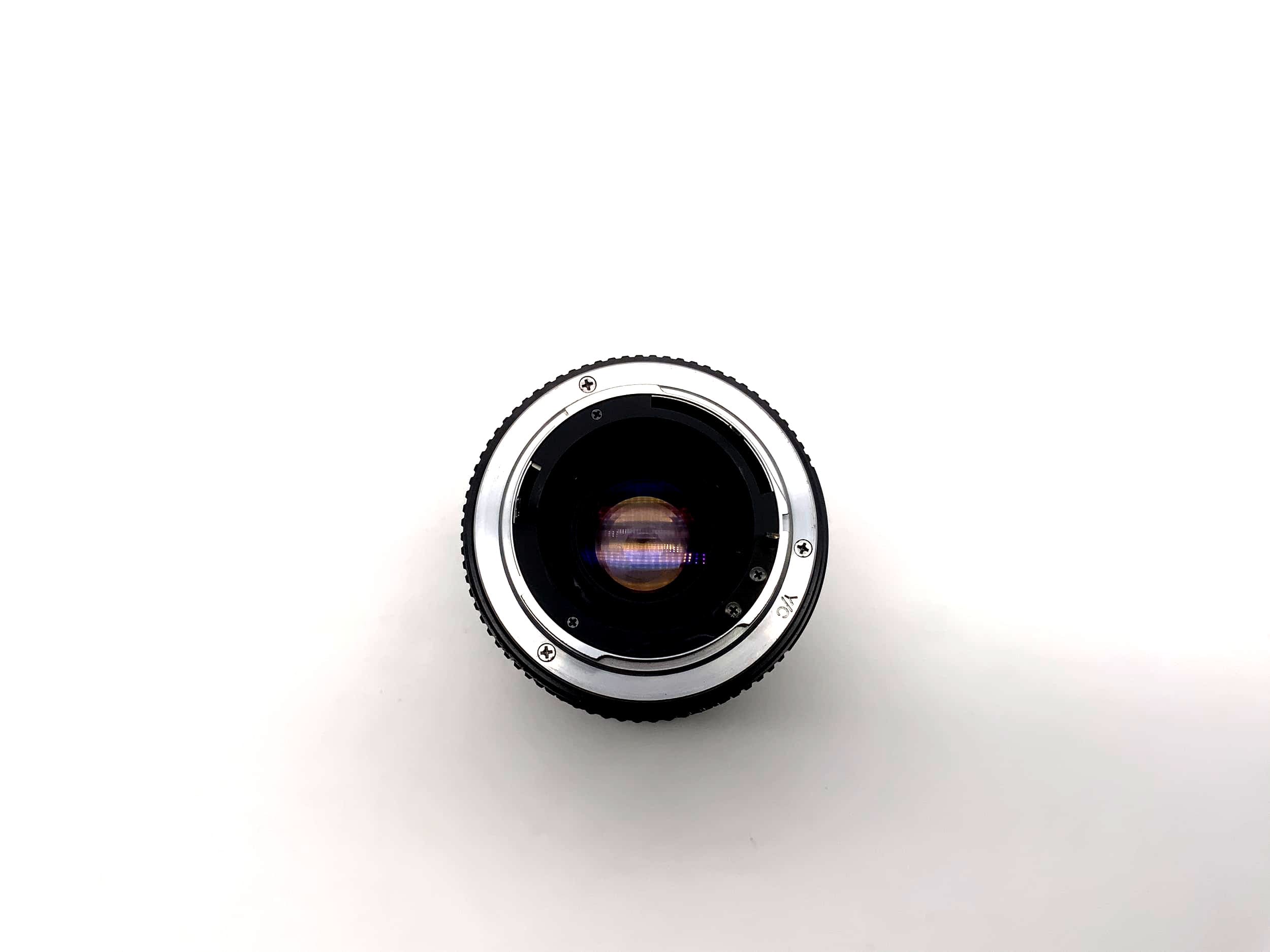 Objectif Tokina 28-85mm 1:3.5-4.5 AT-X pour appareils photo (Yashica/Contax)