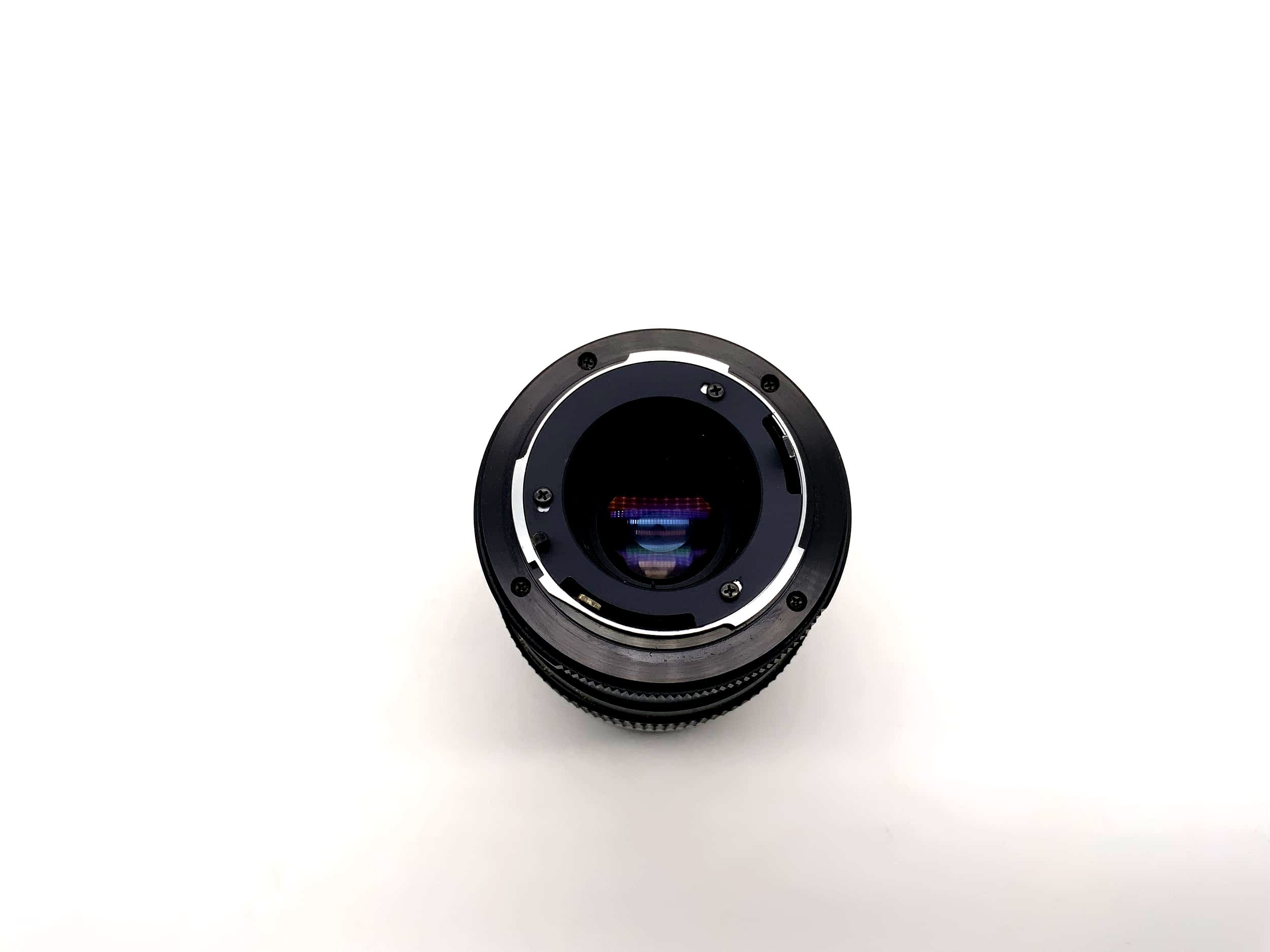 Objectif Danubia 200 mm 1:3.3, compact, multicouches (Yashica/Contax)