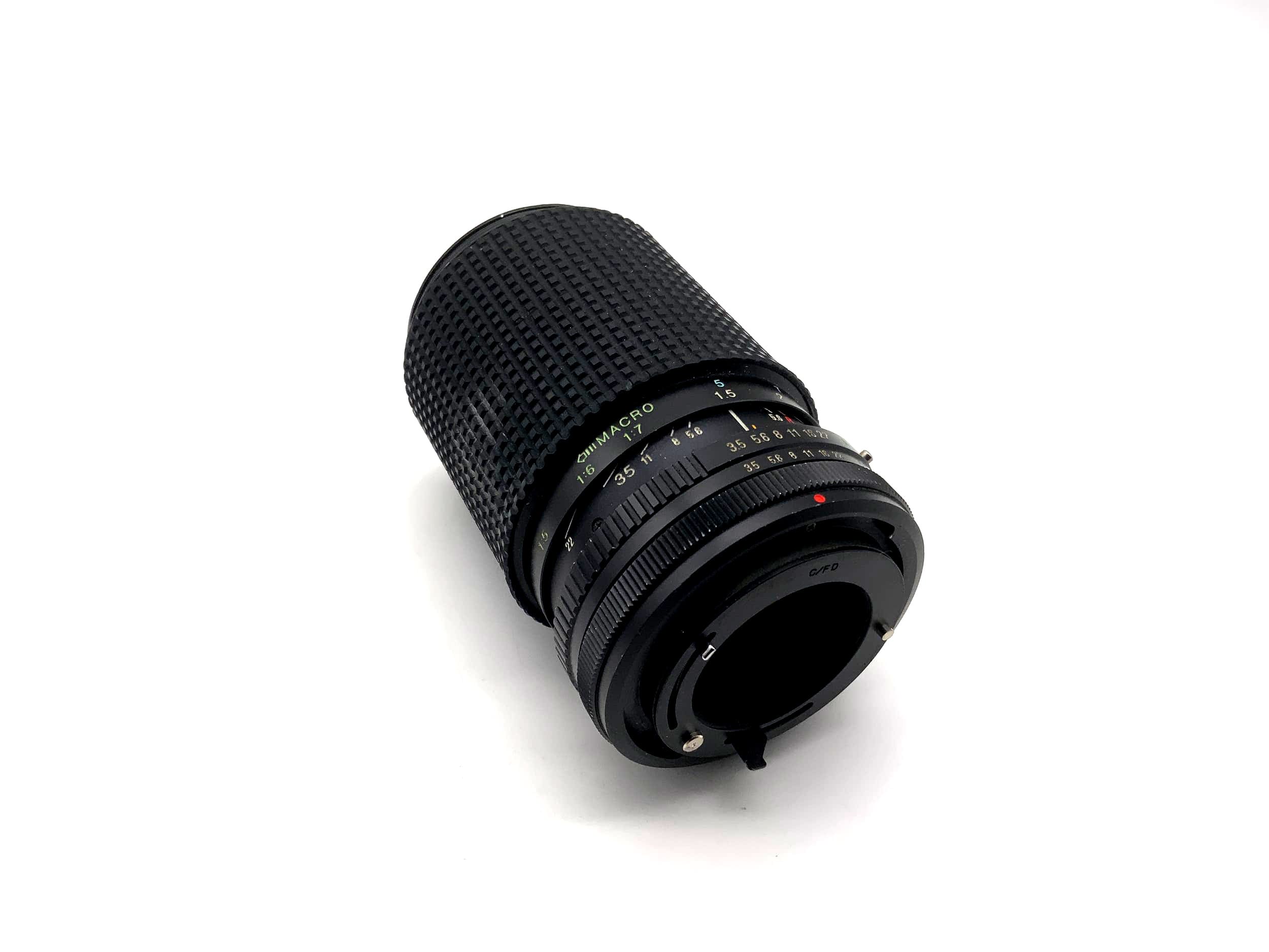 Tokina 35-135mm 1:3.5-4.5 Lens RMC Camera Lens (Canon FD)