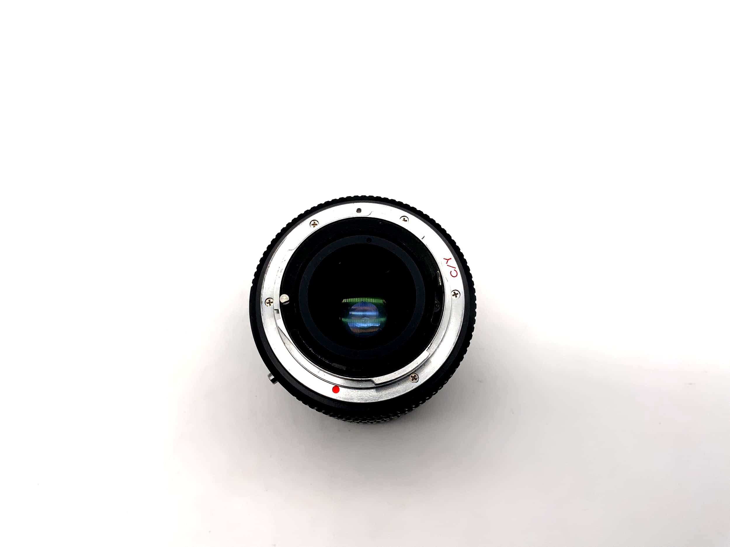 Objectif zoom macro Sun 35-70 mm 1:3.5-4.5 MC pour appareil photo (Yashica/Contax)