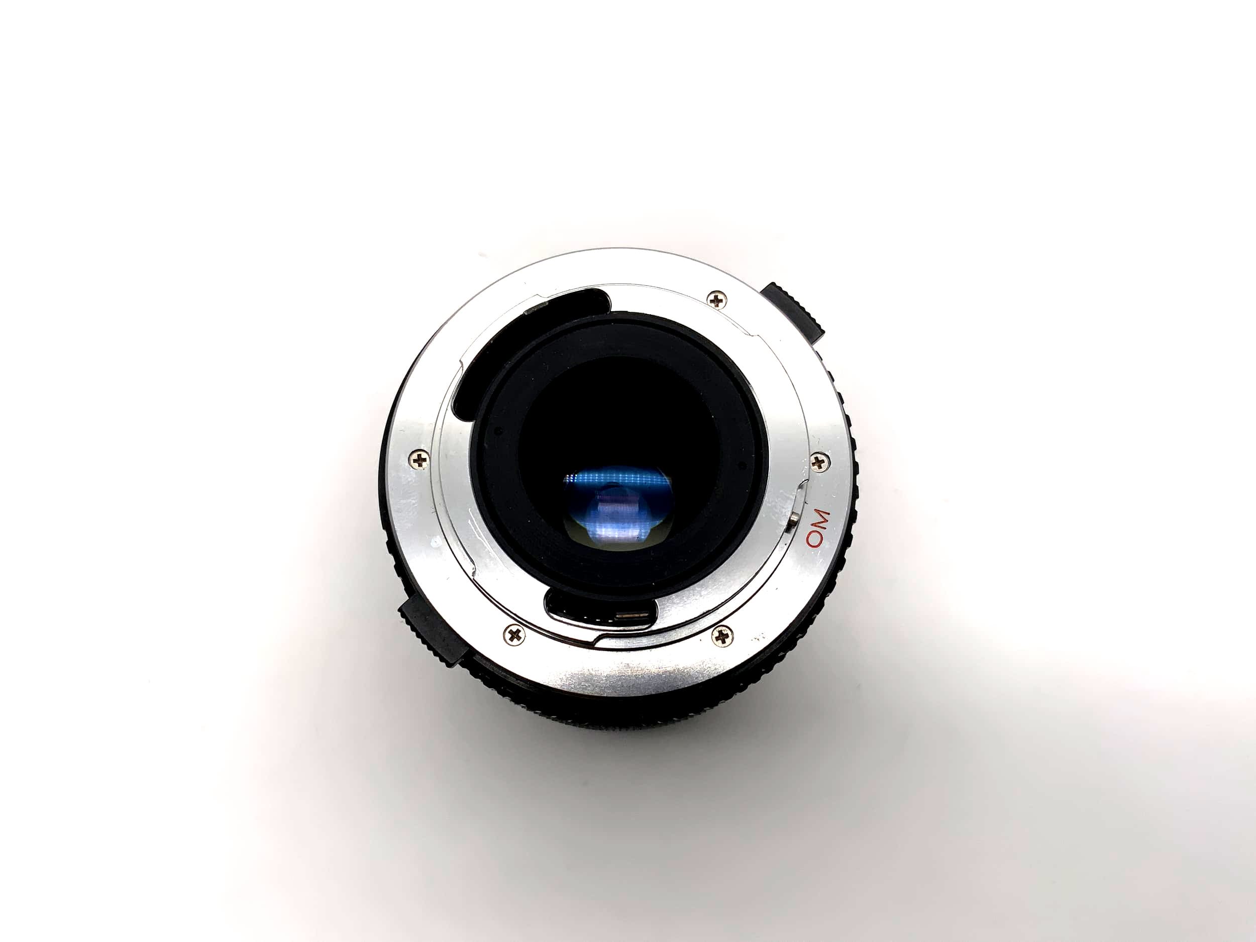 Objectif Soligor 1:3.3-4.5 28-80mm C/D Zoom+Macro MC pour appareil photo (Olympus OM)