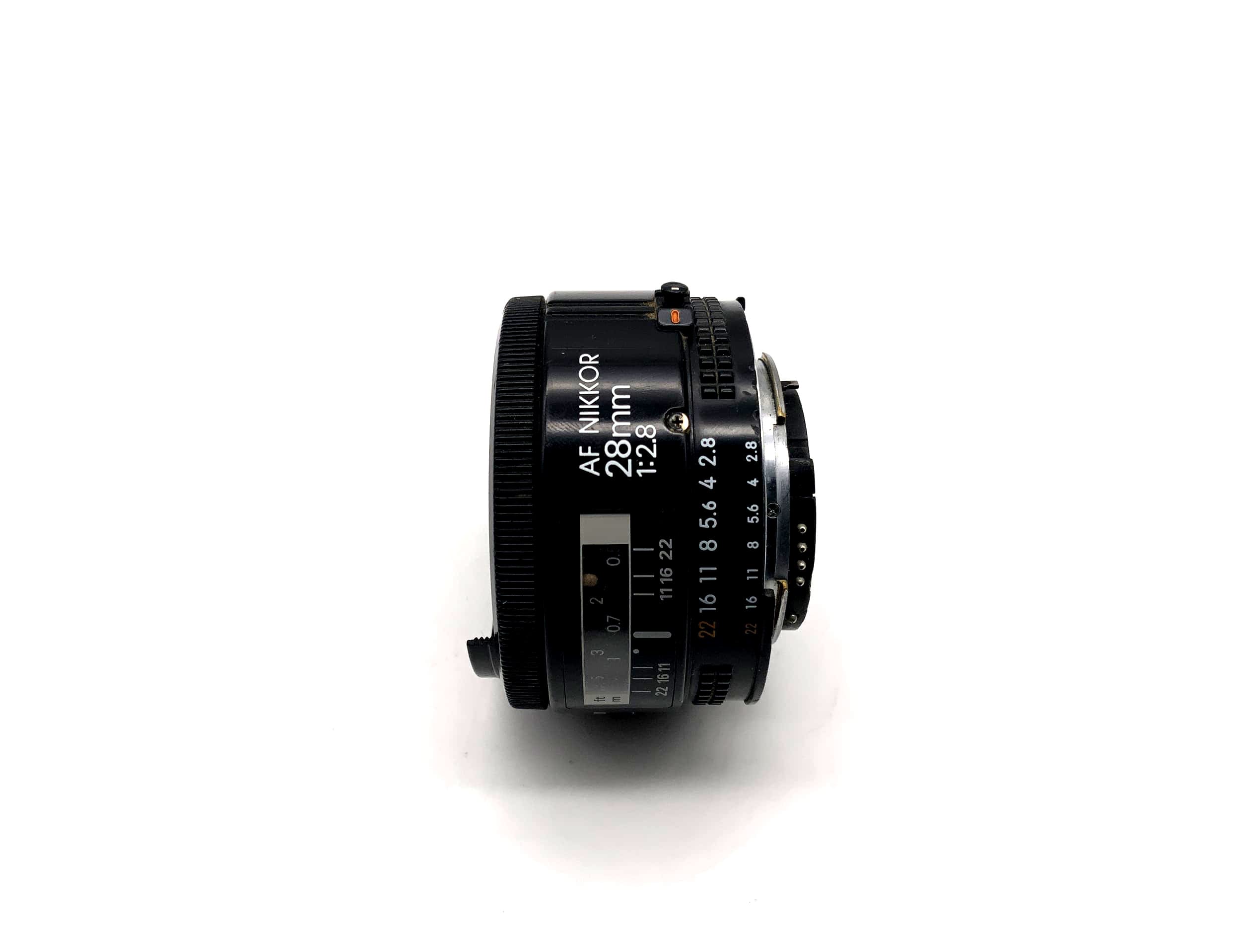 Nikon 28mm 1:2.8 Lens Nikkor Camera Camera Lens (Nikon AF)