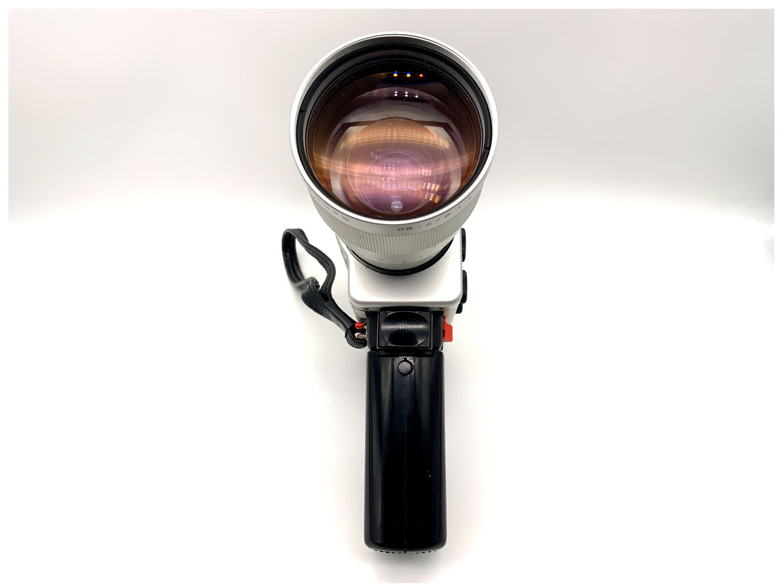 Caméra argentique Braun Nizo 801 avec objectif Variogon 1:1.8/7-80 mm Super 8