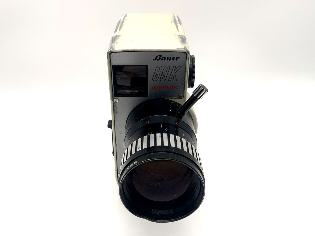 Appareil photo argentique automatique Bauer 88K avec objectif Vario 1:1.8/10-30 mm et poignée, double 8 mm