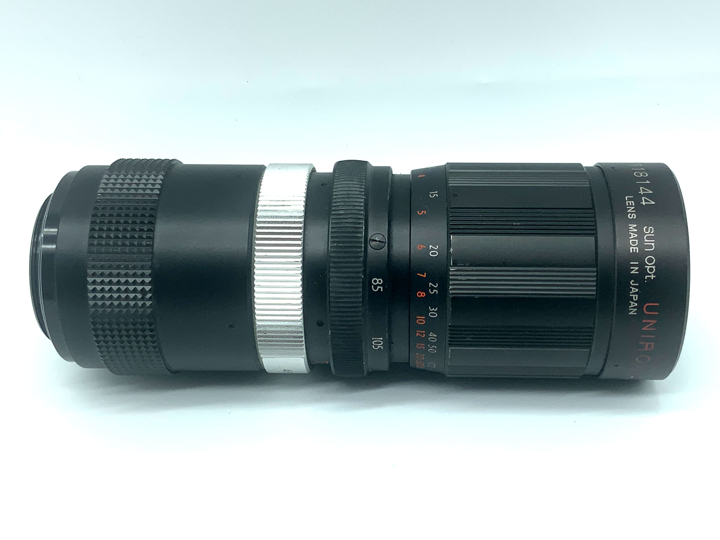 Sun 85-210mm 1:4.8 Lens Uniron Auto Tele-Zoom Zoom Lens (M42)