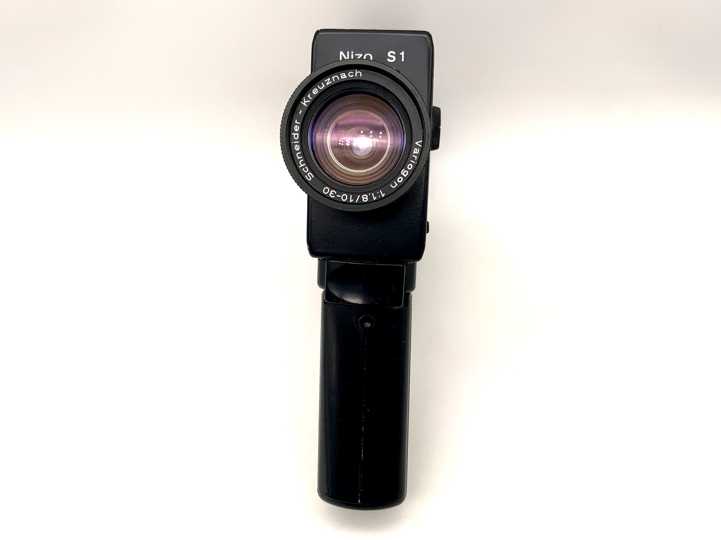 Caméra argentique Braun Nizo S1 avec objectif Variogon 1:1.8/10-30 mm Super 8