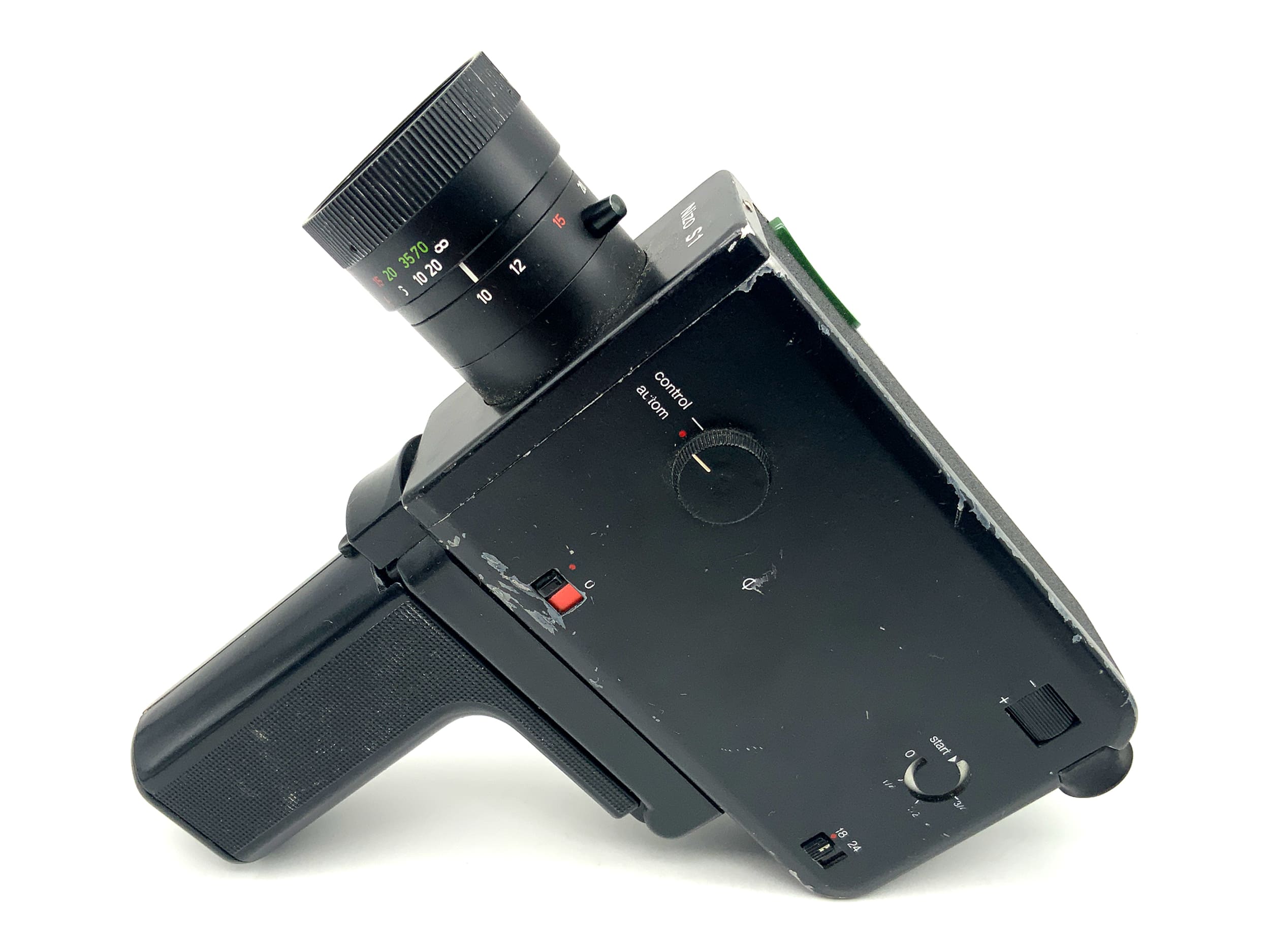 Caméra argentique Braun Nizo S1 avec objectif Variogon 1:1.8/10-30 mm Super 8